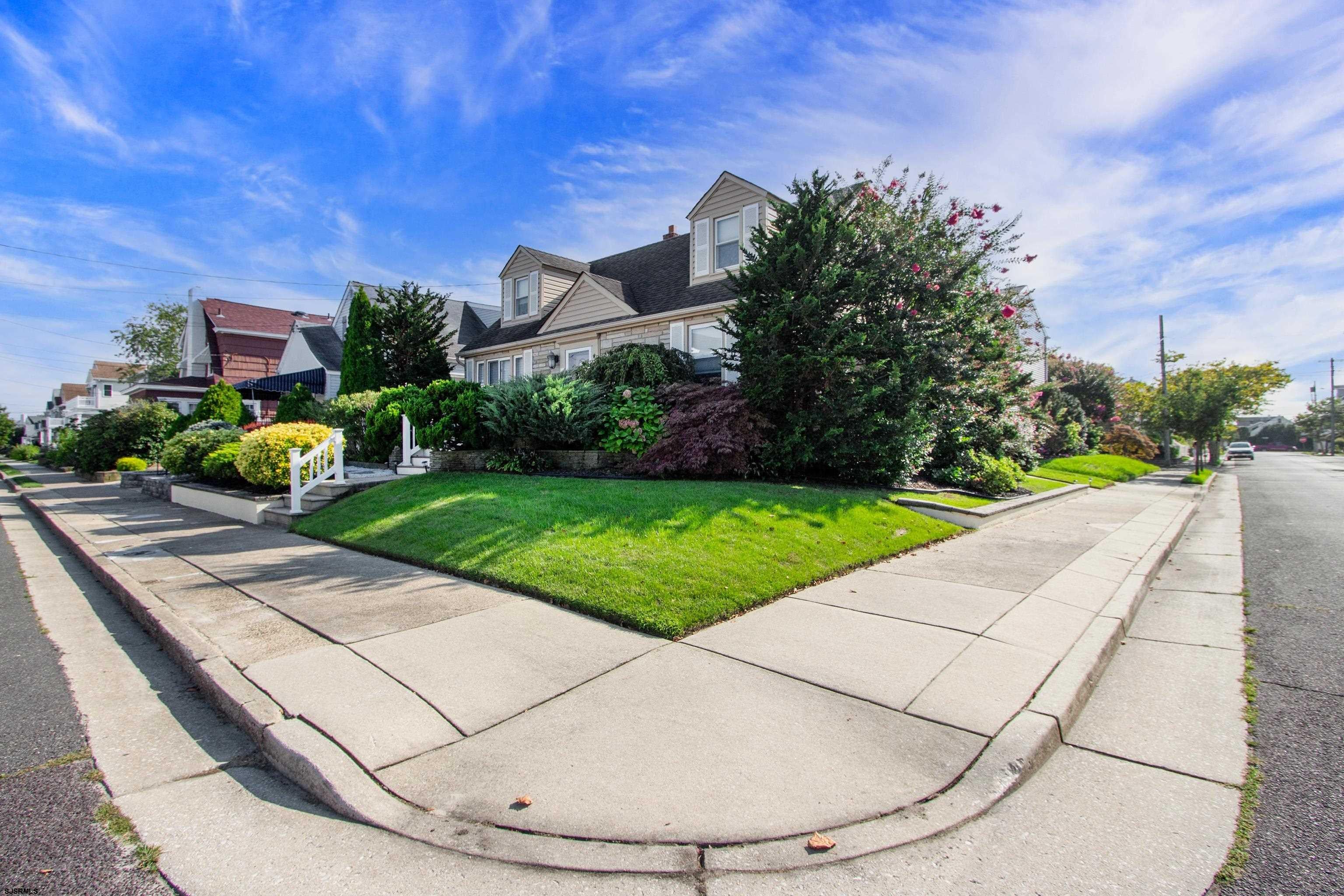 122 N Barclay Ave