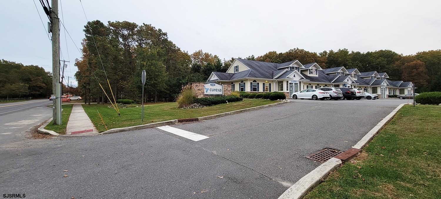 236 E Jimmie Leeds Rd