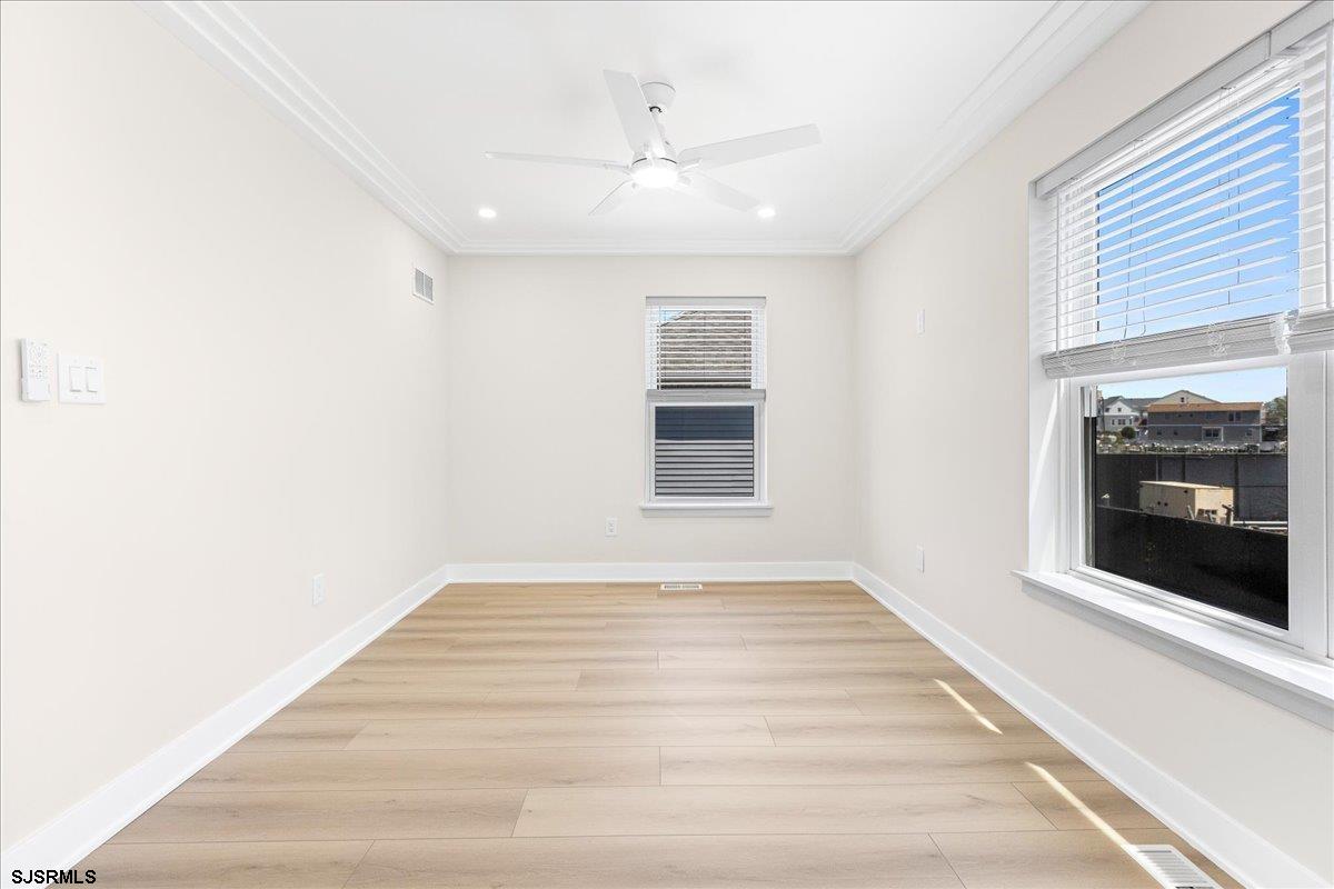 Ventnor, New Jersey 08406, United States, 4 Bedrooms Bedrooms, ,5 BathroomsBathrooms,Residential,Active,166106