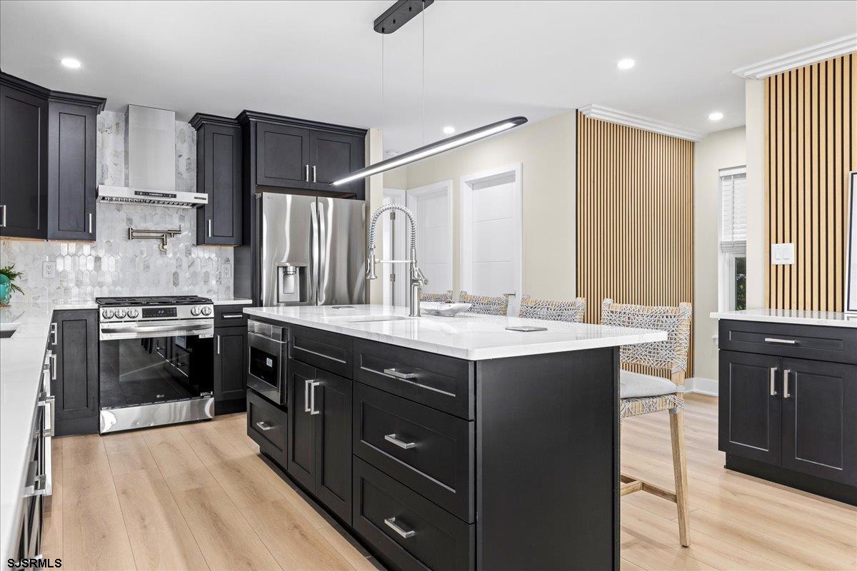 Ventnor, New Jersey 08406, United States, 4 Bedrooms Bedrooms, ,5 BathroomsBathrooms,Residential,Active,166106