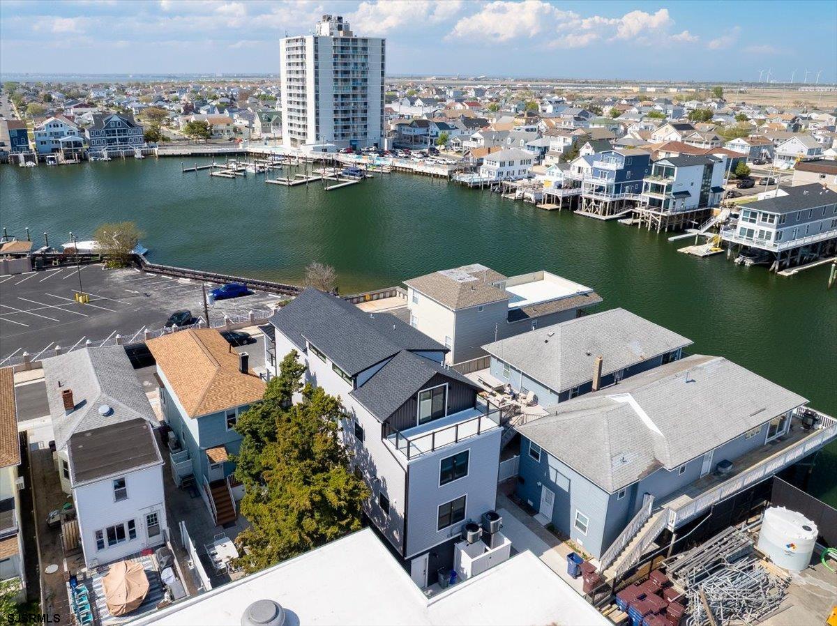 Ventnor, New Jersey 08406, United States, 4 Bedrooms Bedrooms, ,5 BathroomsBathrooms,Residential,Active,166106