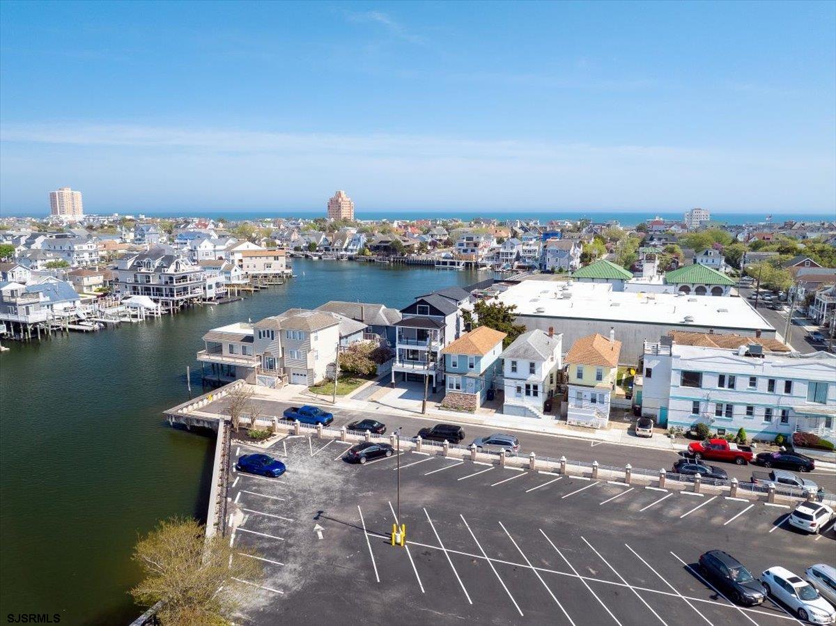 Ventnor, New Jersey 08406, United States, 4 Bedrooms Bedrooms, ,5 BathroomsBathrooms,Residential,Active,166106