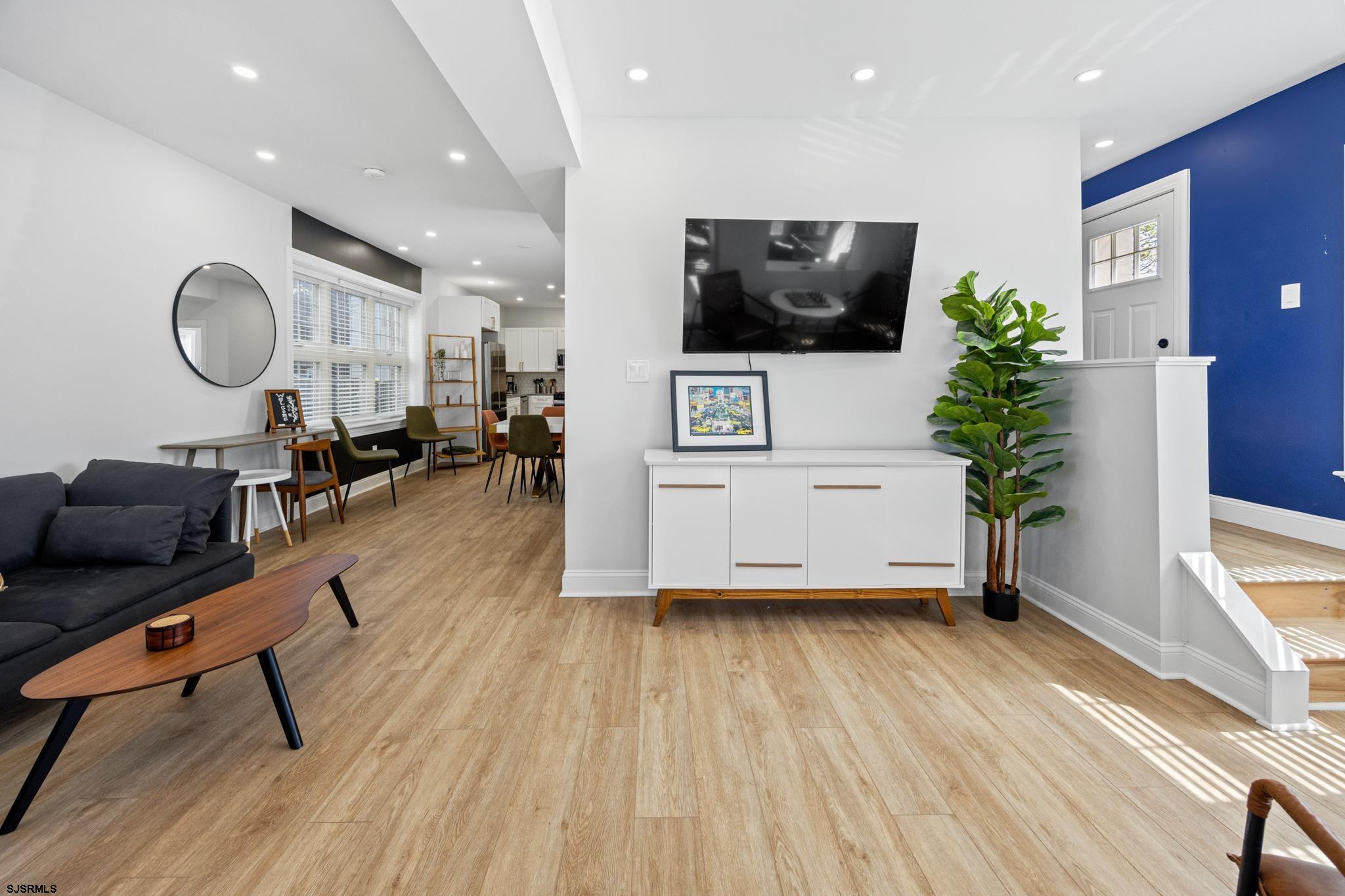 Atlantic City, New Jersey 08401, United States, 5 Bedrooms Bedrooms, ,5 BathroomsBathrooms,Residential,Active,158911