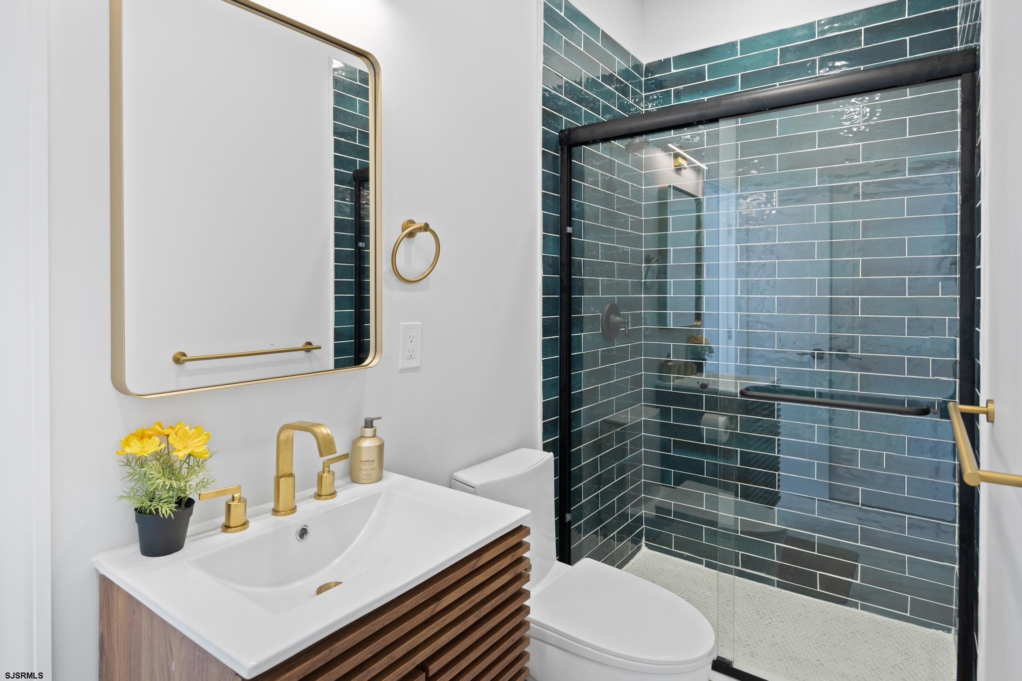 Atlantic City, New Jersey 08401, United States, 5 Bedrooms Bedrooms, ,5 BathroomsBathrooms,Residential,Active,158911