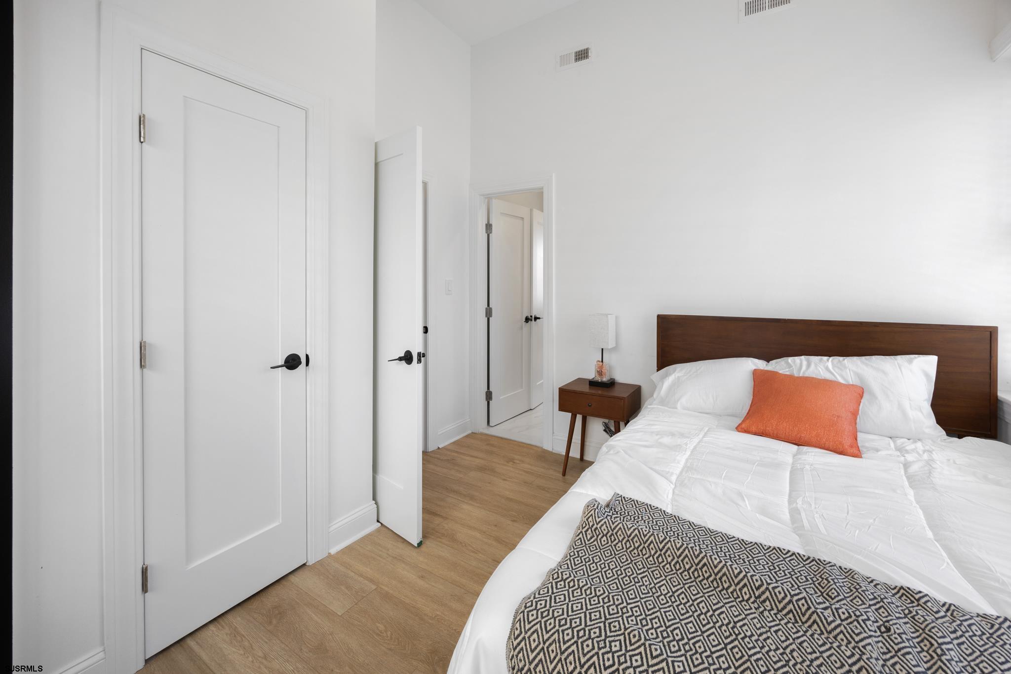 Atlantic City, New Jersey 08401, United States, 5 Bedrooms Bedrooms, ,5 BathroomsBathrooms,Residential,Active,158911