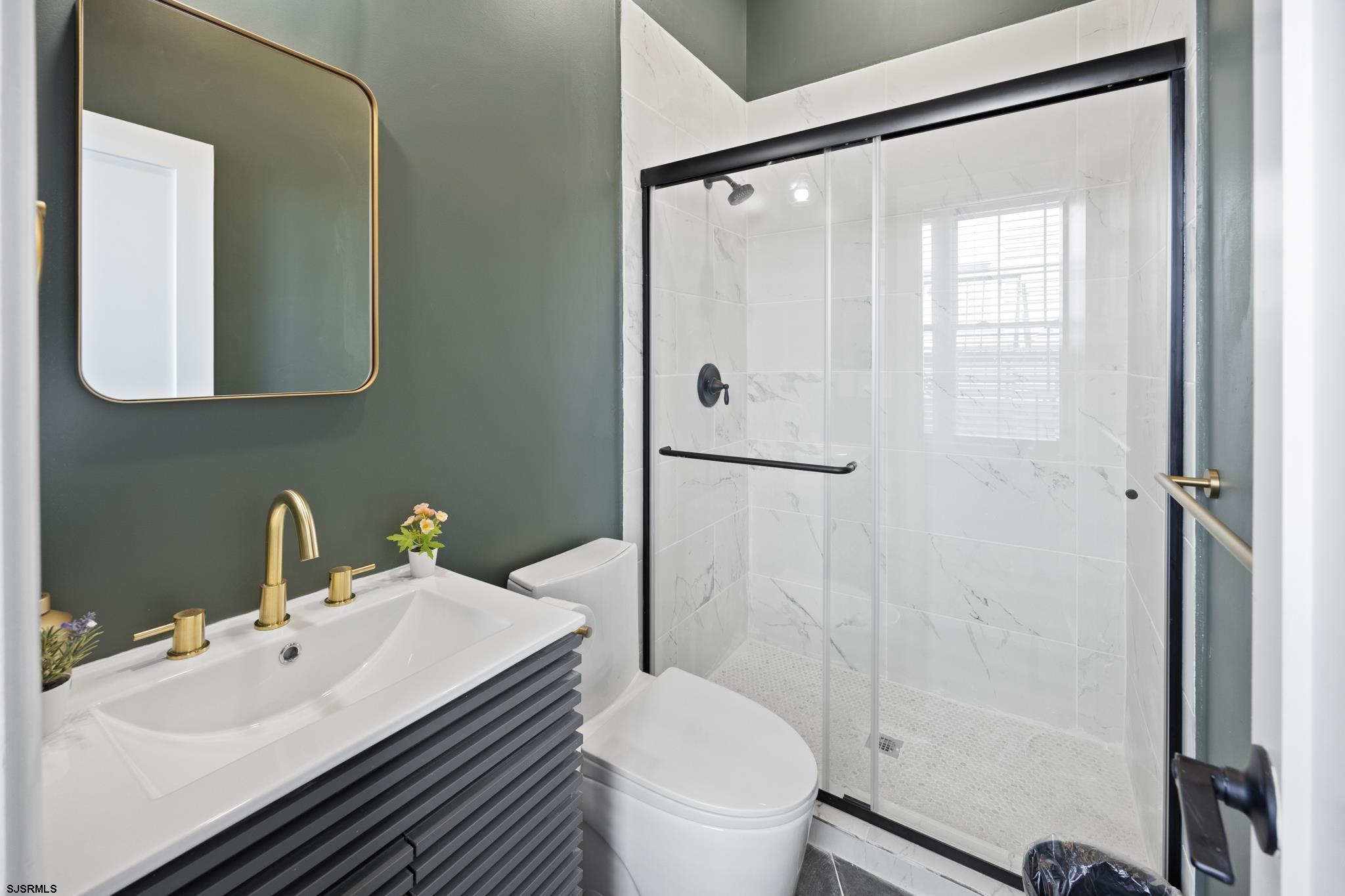 Atlantic City, New Jersey 08401, United States, 5 Bedrooms Bedrooms, ,5 BathroomsBathrooms,Residential,Active,158911