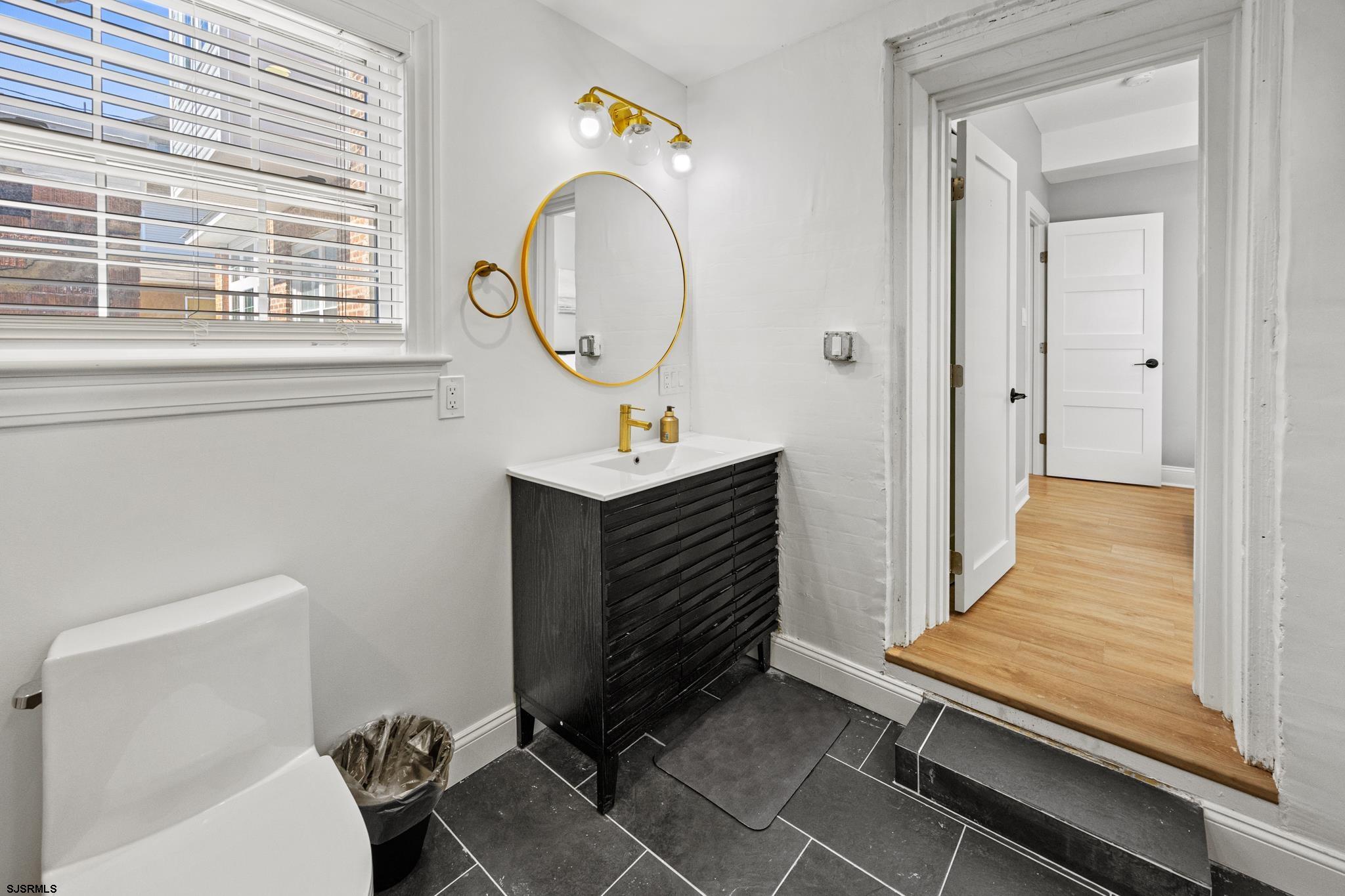 Atlantic City, New Jersey 08401, United States, 5 Bedrooms Bedrooms, ,5 BathroomsBathrooms,Residential,Active,158911