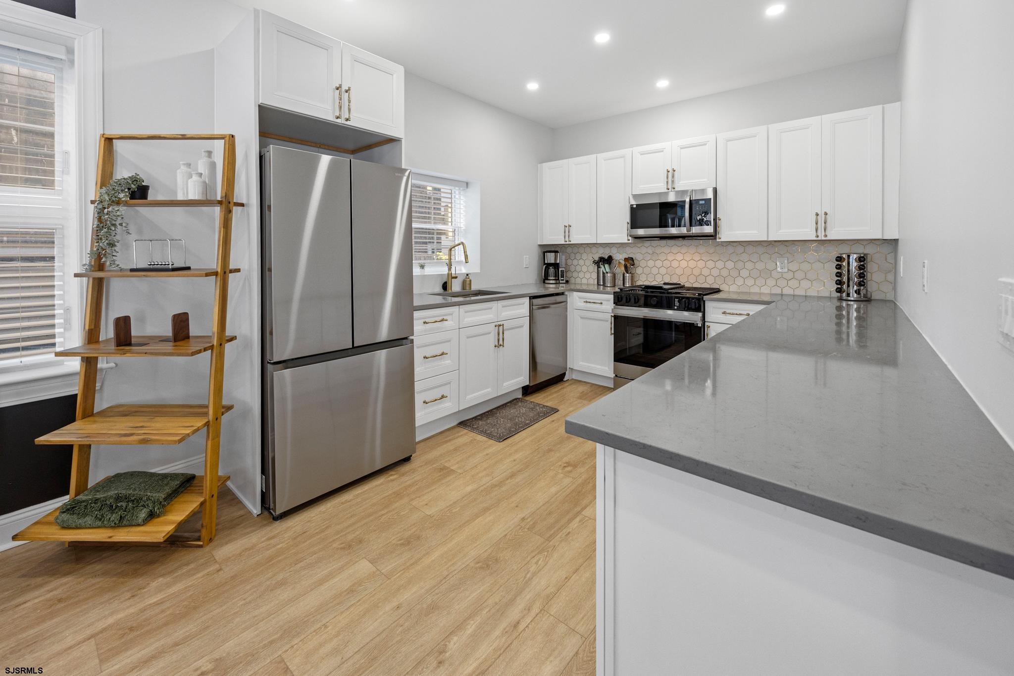 Atlantic City, New Jersey 08401, United States, 5 Bedrooms Bedrooms, ,5 BathroomsBathrooms,Residential,Active,158911