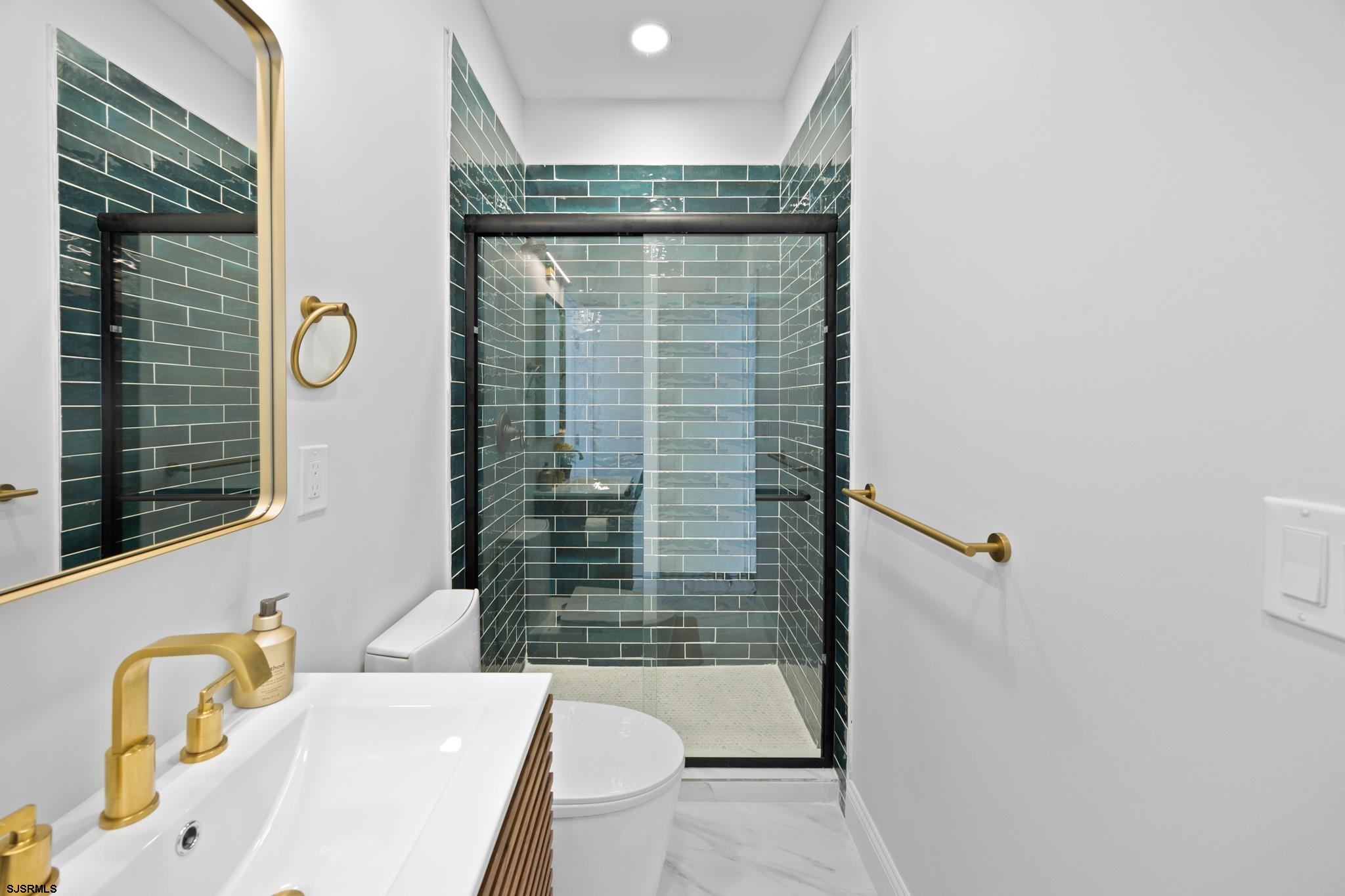 Atlantic City, New Jersey 08401, United States, 5 Bedrooms Bedrooms, ,5 BathroomsBathrooms,Residential,Active,158911