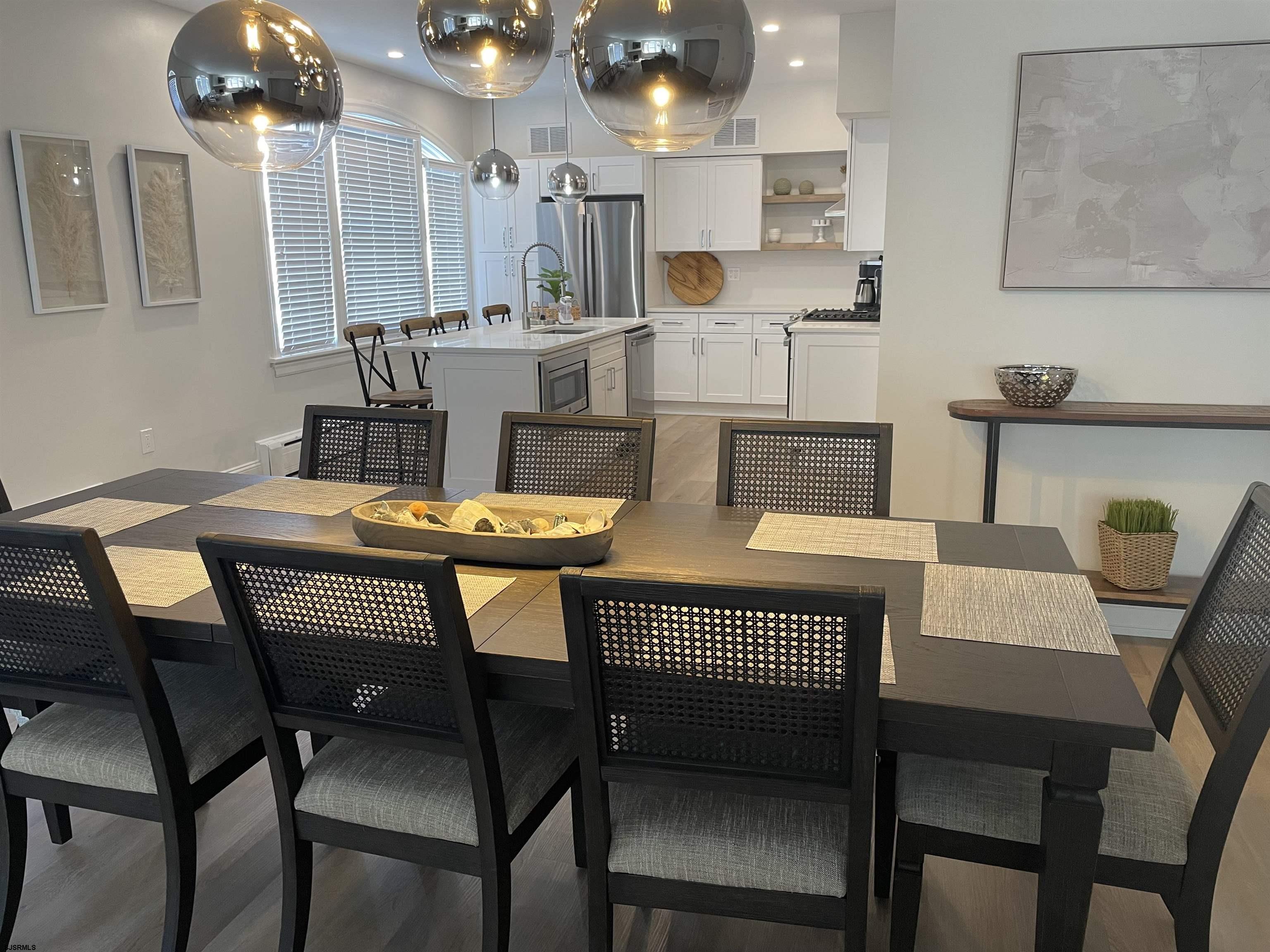 Ventnor, New Jersey 08406, United States, 3 Bedrooms Bedrooms, ,4 BathroomsBathrooms,Residential,Active,302