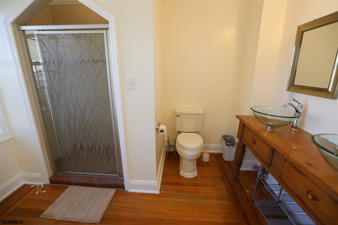 Ventnor, New Jersey 08406, United States, 5 Bedrooms Bedrooms, ,4 BathroomsBathrooms,Residential,Active,38875