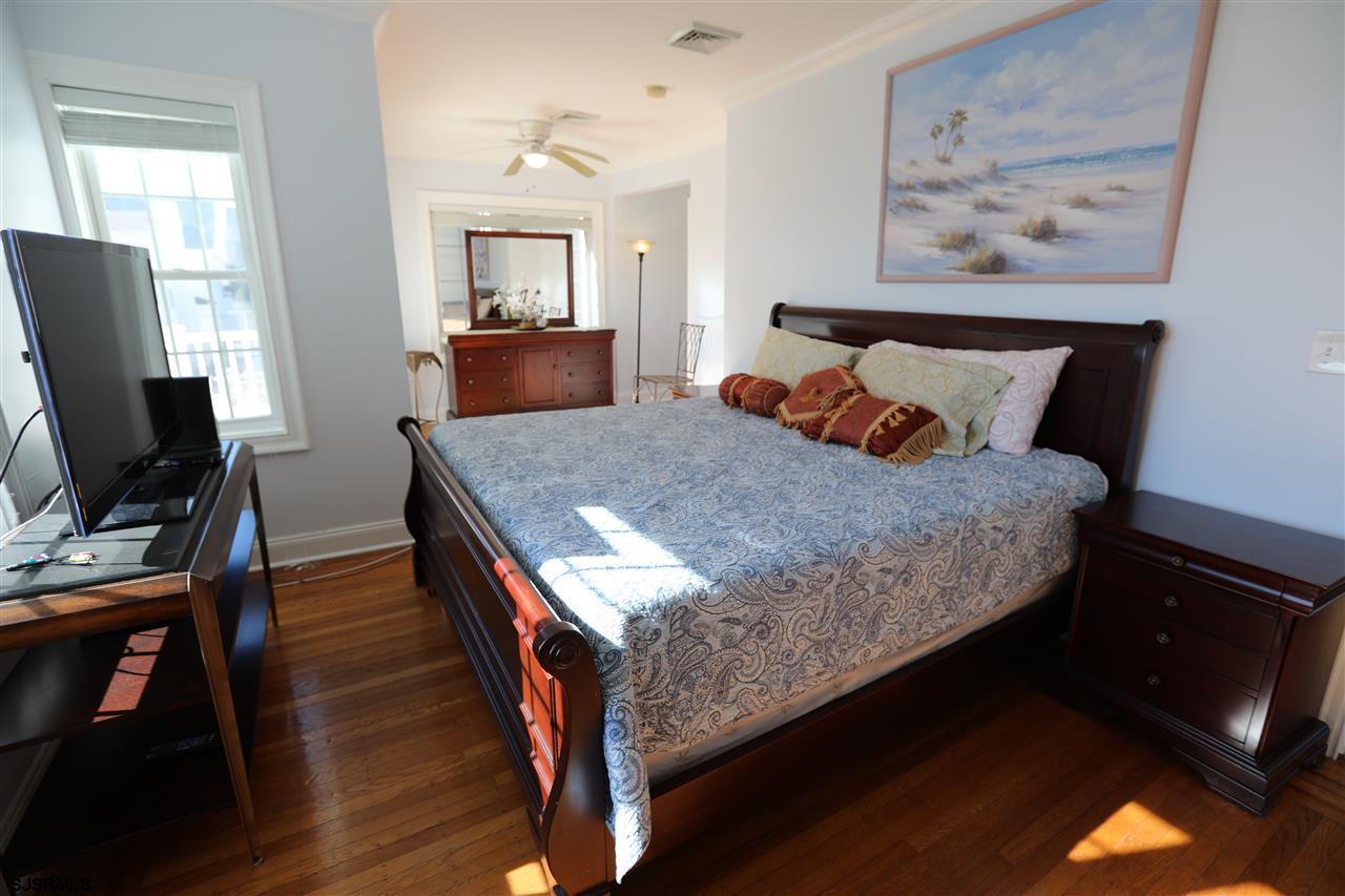 Ventnor, New Jersey 08406, United States, 5 Bedrooms Bedrooms, ,4 BathroomsBathrooms,Residential,Active,38875