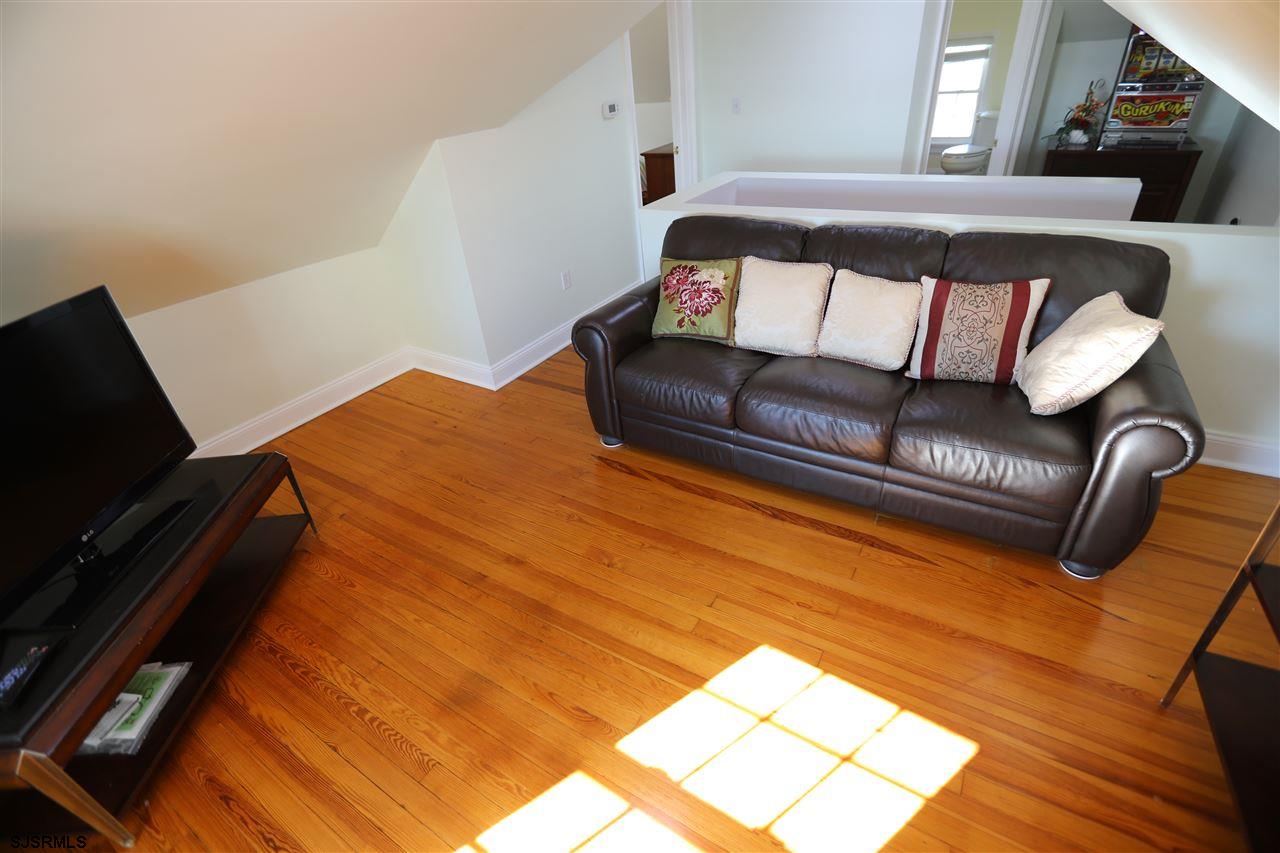 Ventnor, New Jersey 08406, United States, 5 Bedrooms Bedrooms, ,4 BathroomsBathrooms,Residential,Active,38875