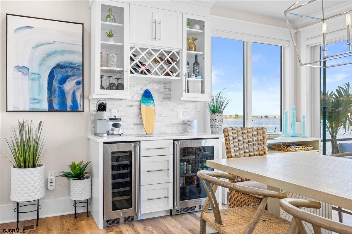 Margate, New Jersey 08402, United States, 6 Bedrooms Bedrooms, ,5 BathroomsBathrooms,Residential,Active,241630