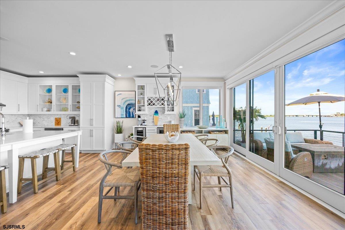 Margate, New Jersey 08402, United States, 6 Bedrooms Bedrooms, ,5 BathroomsBathrooms,Residential,Active,241630