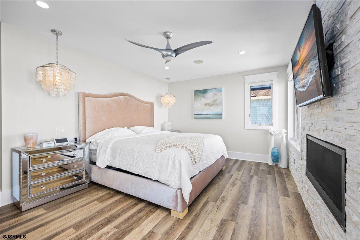 Margate, New Jersey 08402, United States, 6 Bedrooms Bedrooms, ,5 BathroomsBathrooms,Residential,Active,241630