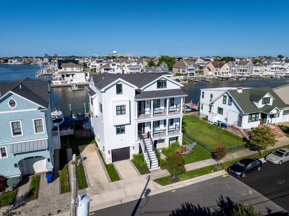 Margate, New Jersey 08402, United States, 6 Bedrooms Bedrooms, ,5 BathroomsBathrooms,Residential,Active,241630