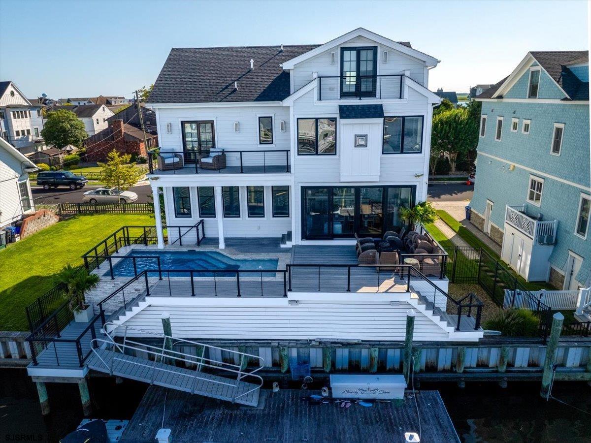 Margate, New Jersey 08402, United States, 6 Bedrooms Bedrooms, ,5 BathroomsBathrooms,Residential,Active,241630