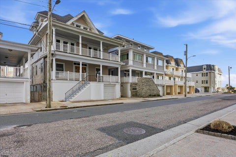 Apartment For Rent - 123 S Berkley Square<br/> Atlantic City, NJ 08401