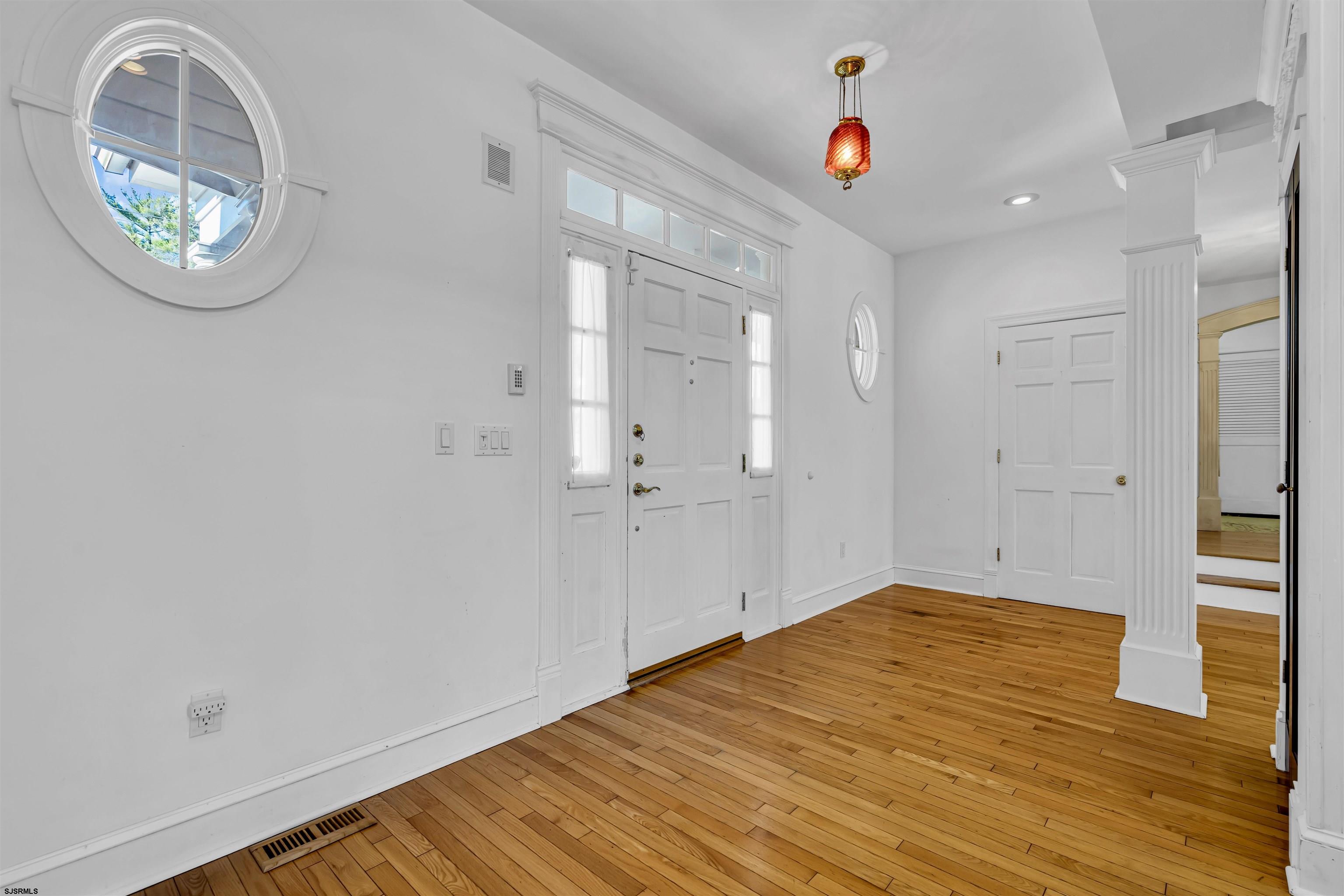 Egg Harbor Township, New Jersey 08234, United States, 5 Bedrooms Bedrooms, ,4 BathroomsBathrooms,Residential,Pending,32572