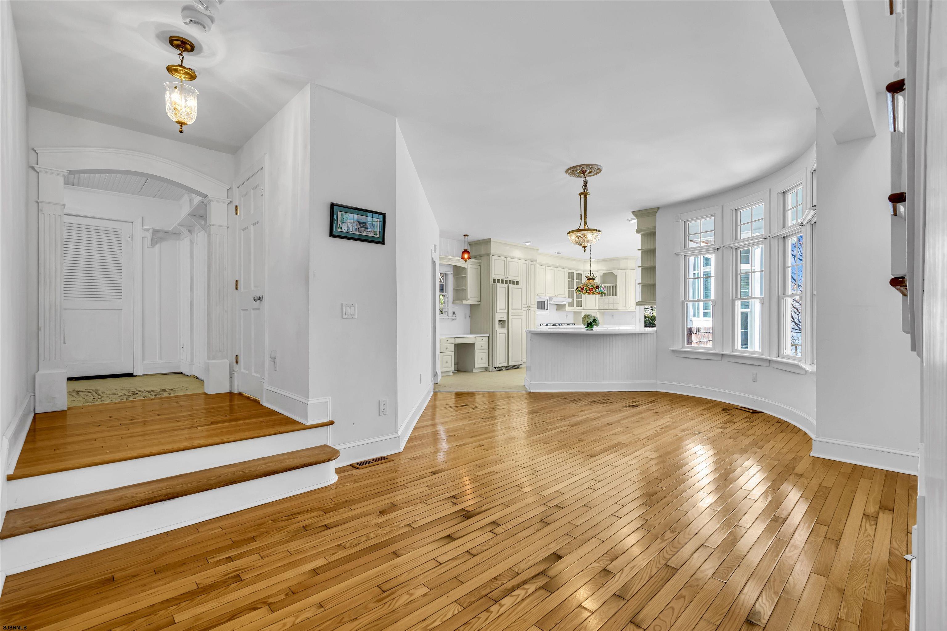 Egg Harbor Township, New Jersey 08234, United States, 5 Bedrooms Bedrooms, ,4 BathroomsBathrooms,Residential,Pending,32572