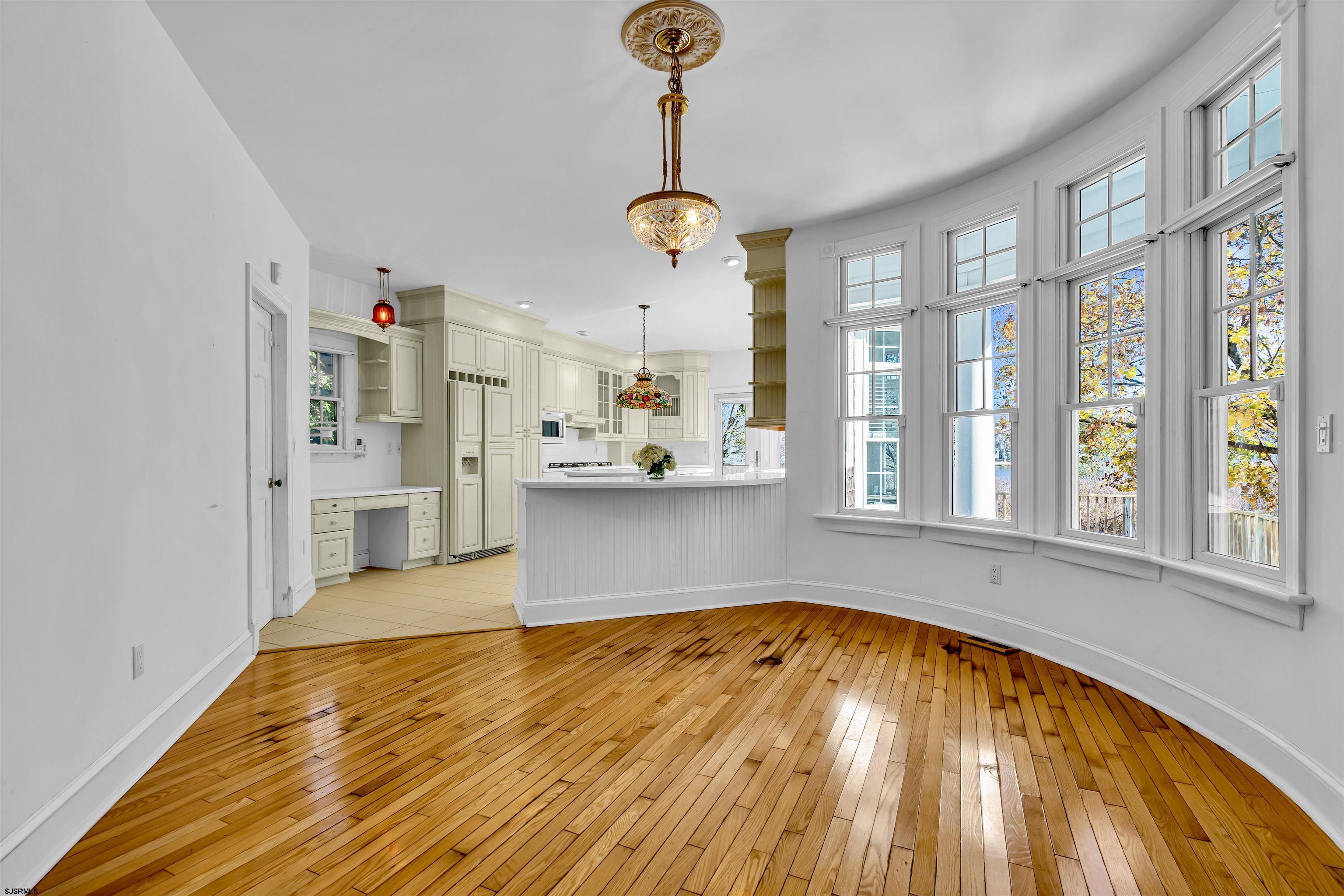 Egg Harbor Township, New Jersey 08234, United States, 5 Bedrooms Bedrooms, ,4 BathroomsBathrooms,Residential,Pending,32572