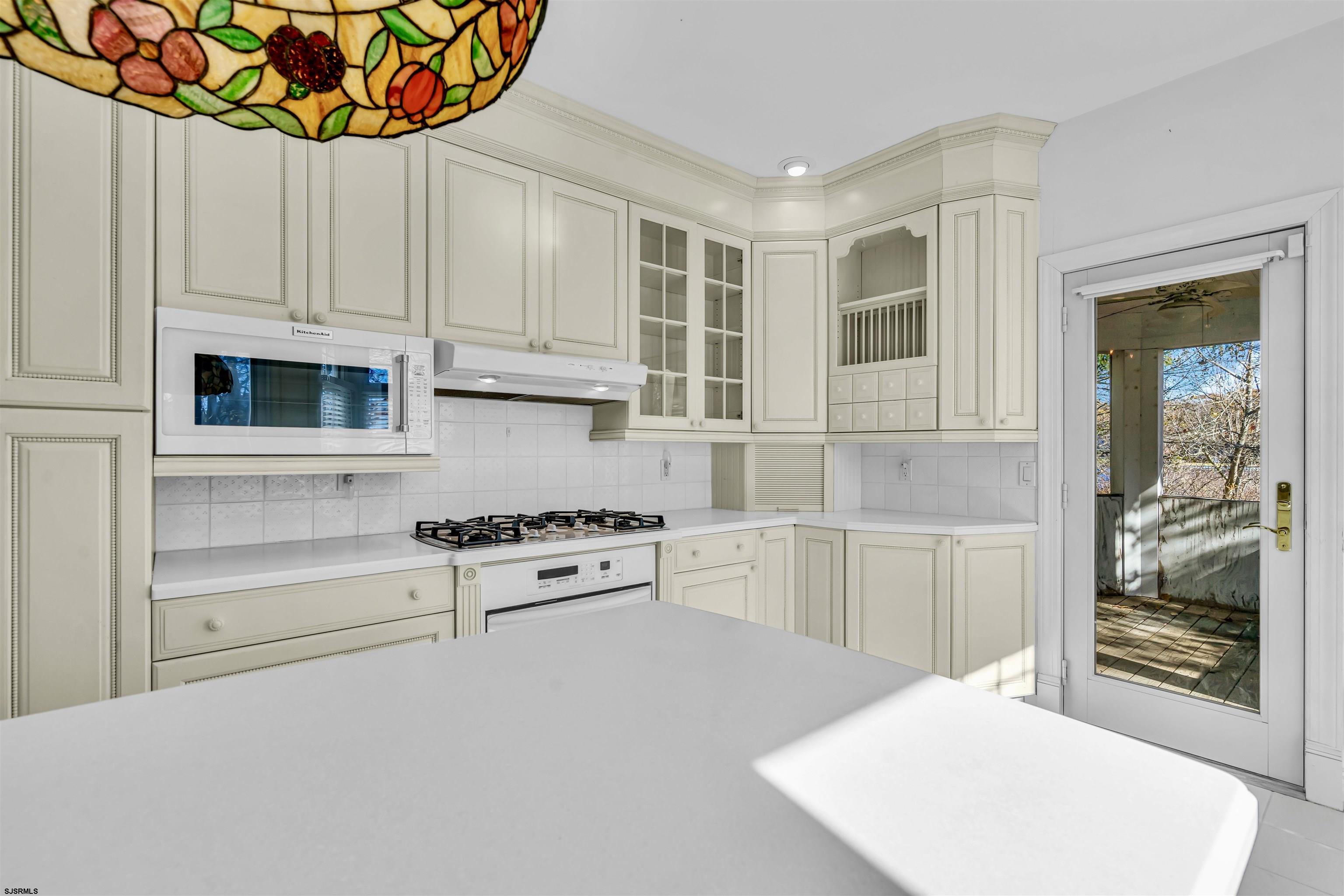 Egg Harbor Township, New Jersey 08234, United States, 5 Bedrooms Bedrooms, ,4 BathroomsBathrooms,Residential,Pending,32572