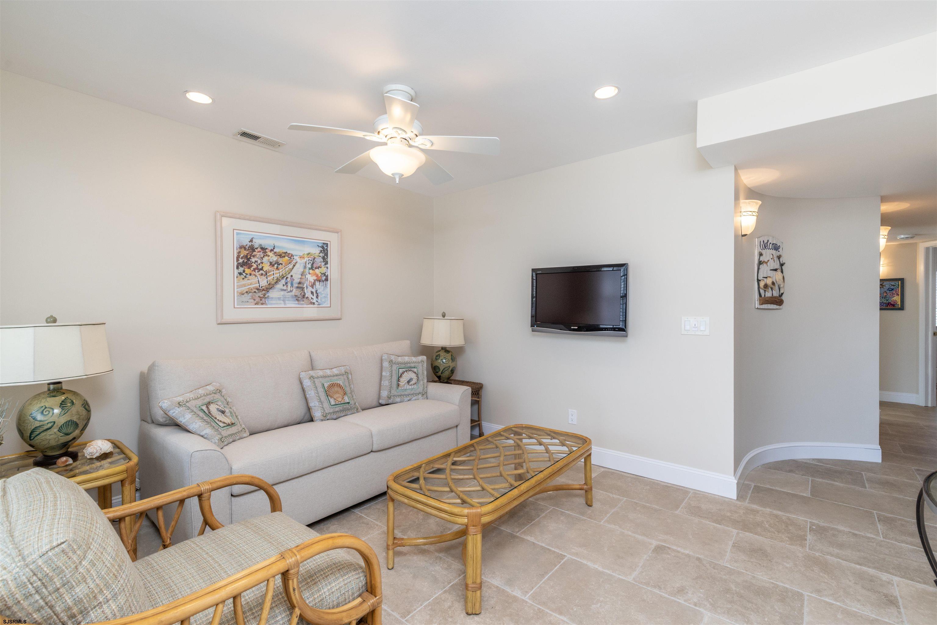 28 N 32nd Ave