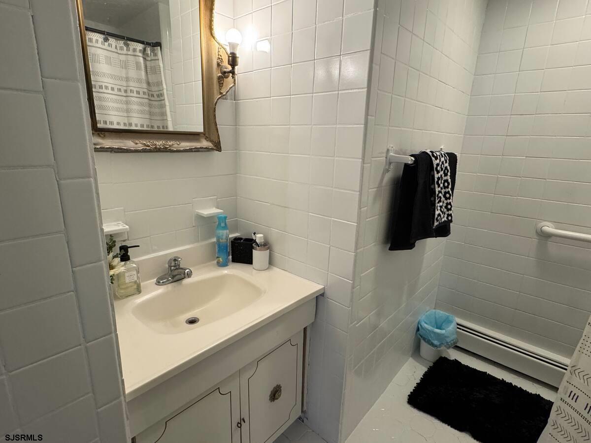 Ventnor Heights, New Jersey 08406, United States, 3 Bedrooms Bedrooms, ,2 BathroomsBathrooms,Residential,Active,201774