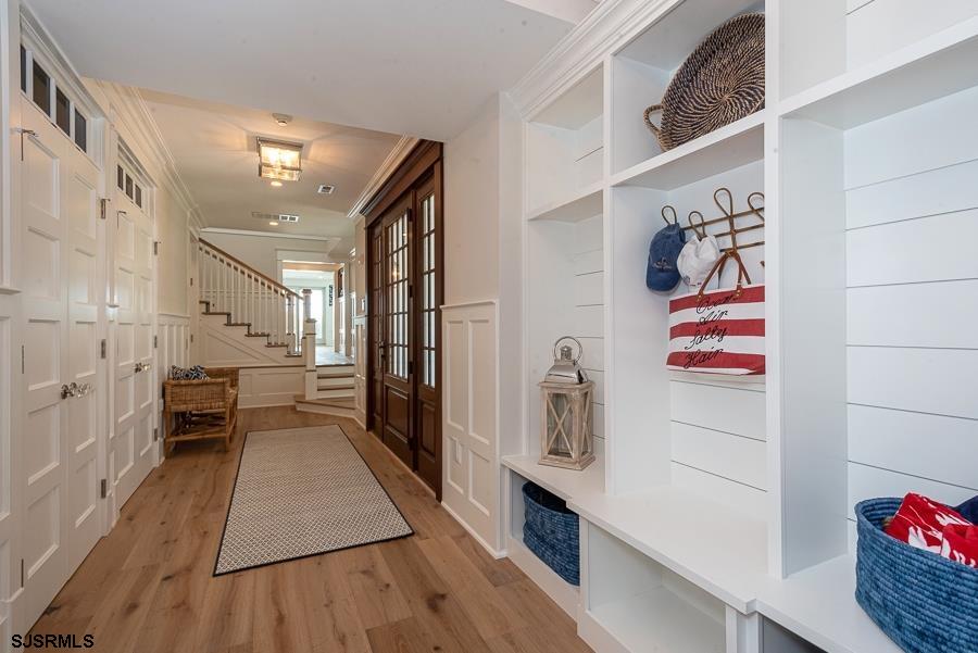 2517 Wesley 1st Floor