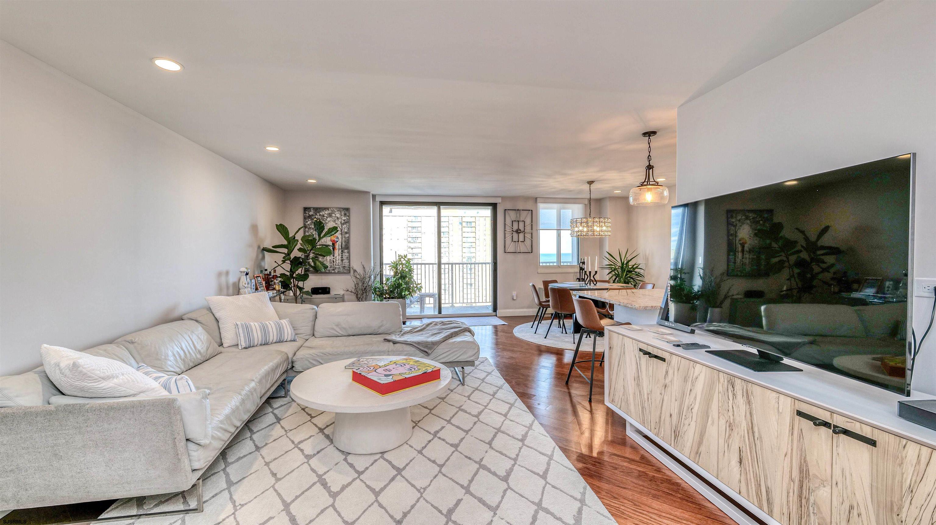 Ventnor, New Jersey 08406, United States, 1 Bedroom Bedrooms, ,2 BathroomsBathrooms,Residential,Active,241156