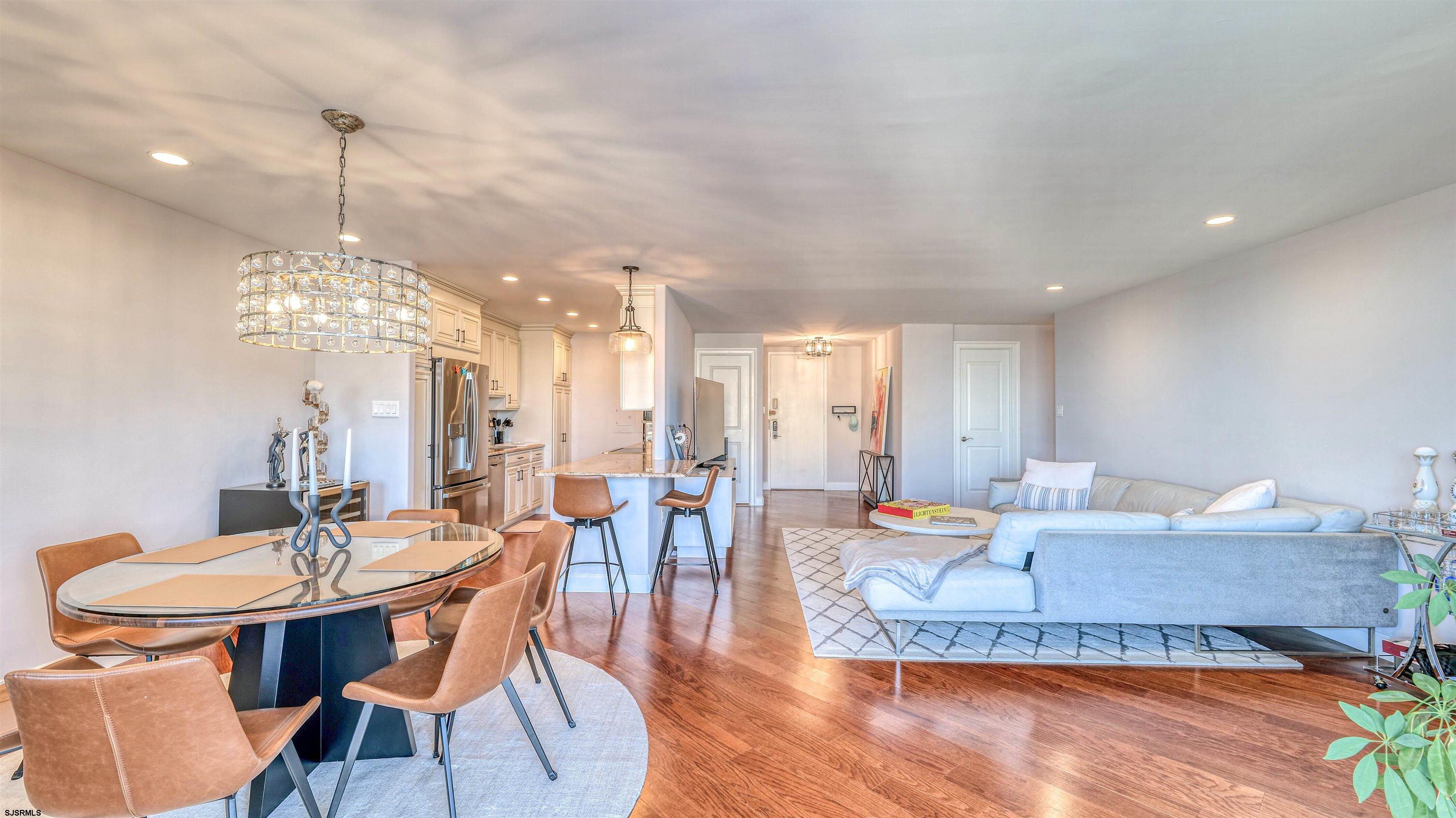 Ventnor, New Jersey 08406, United States, 1 Bedroom Bedrooms, ,2 BathroomsBathrooms,Residential,Active,241156