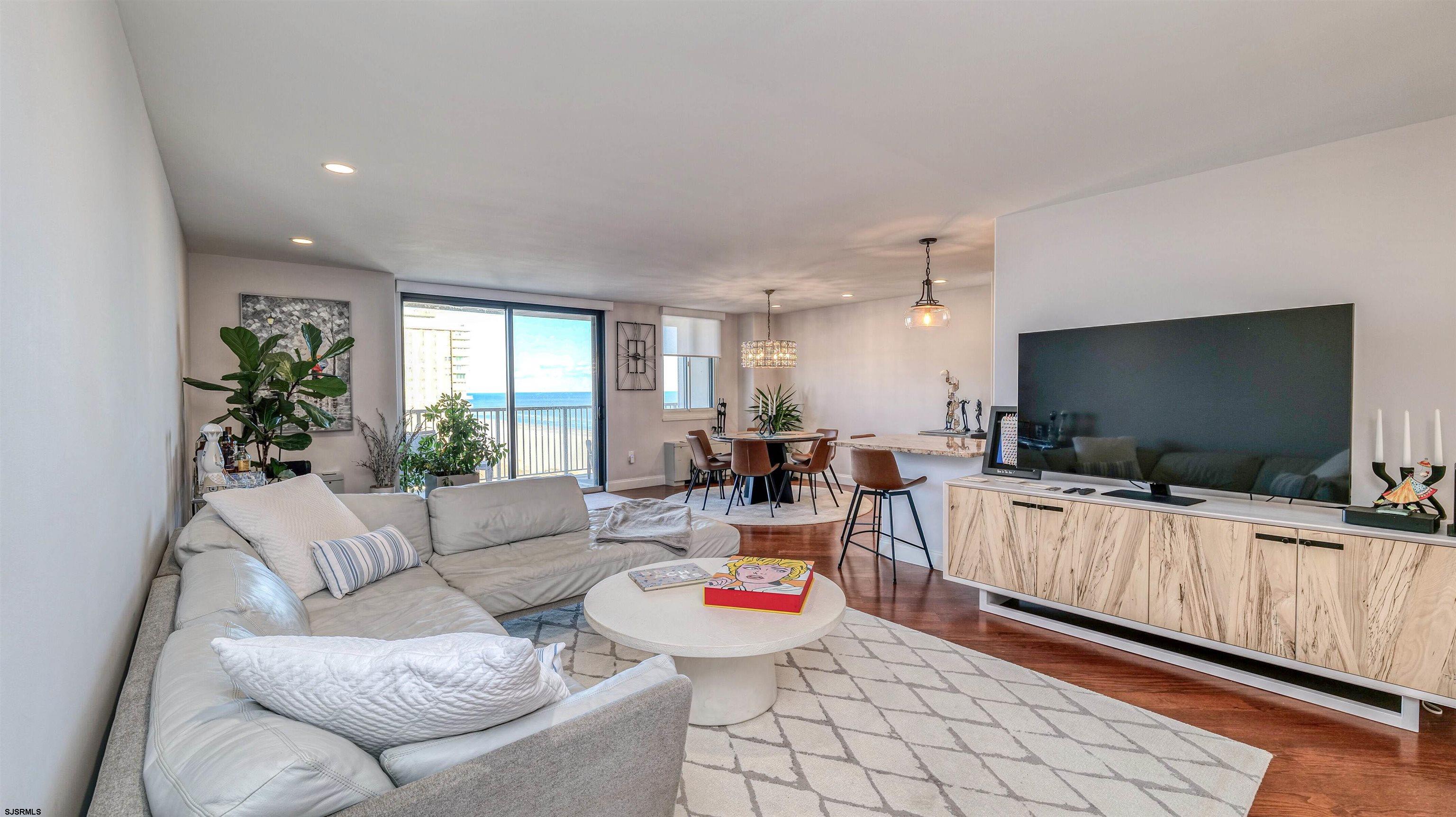 Ventnor, New Jersey 08406, United States, 1 Bedroom Bedrooms, ,2 BathroomsBathrooms,Residential,Active,241156