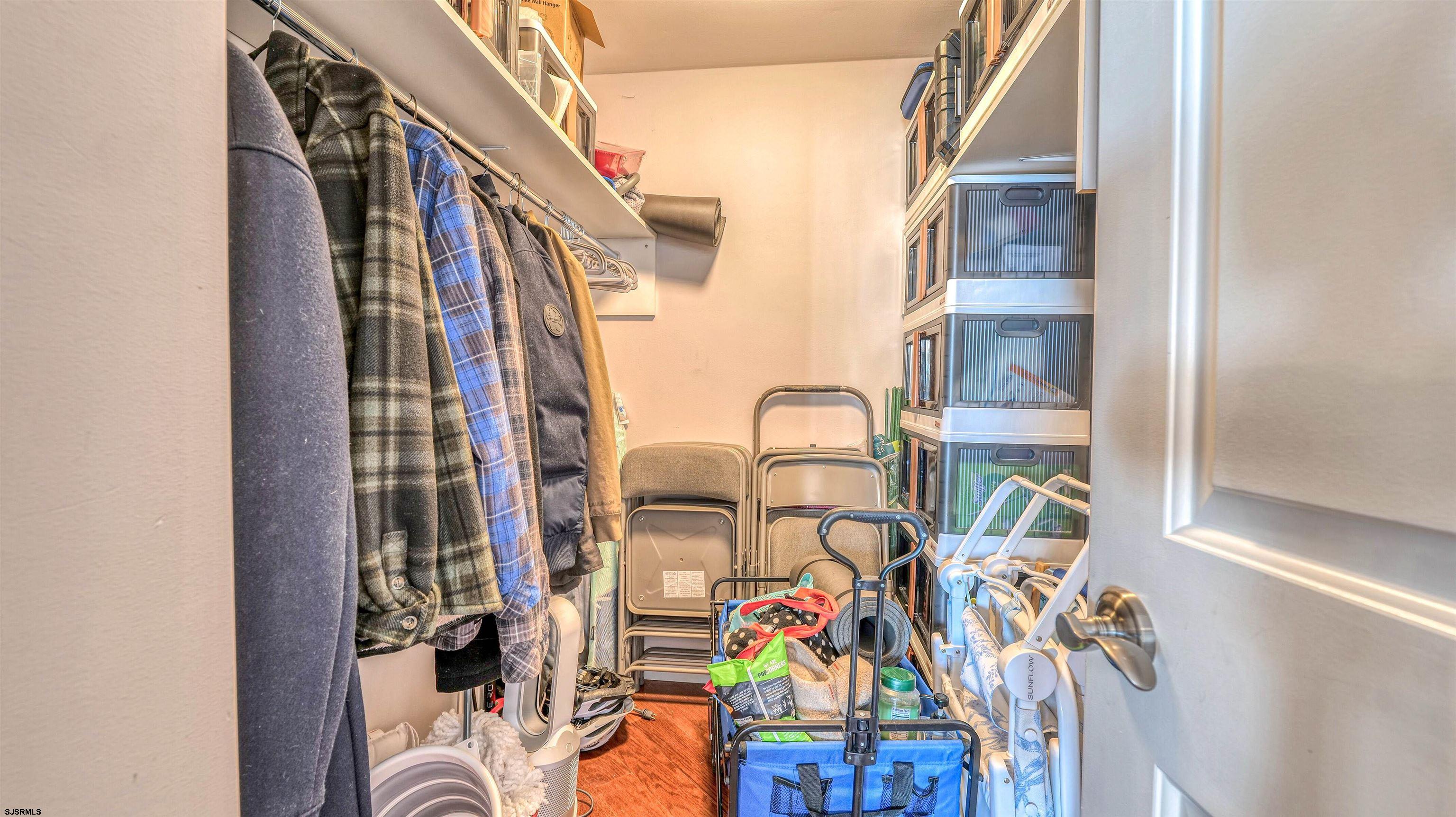 Ventnor, New Jersey 08406, United States, 1 Bedroom Bedrooms, ,2 BathroomsBathrooms,Residential,Active,241156