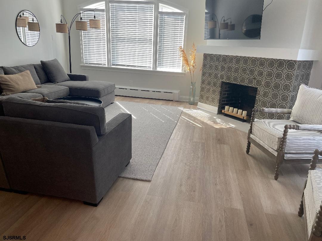 Ventnor, New Jersey 08406, United States, 3 Bedrooms Bedrooms, ,4 BathroomsBathrooms,Residential,Active,303