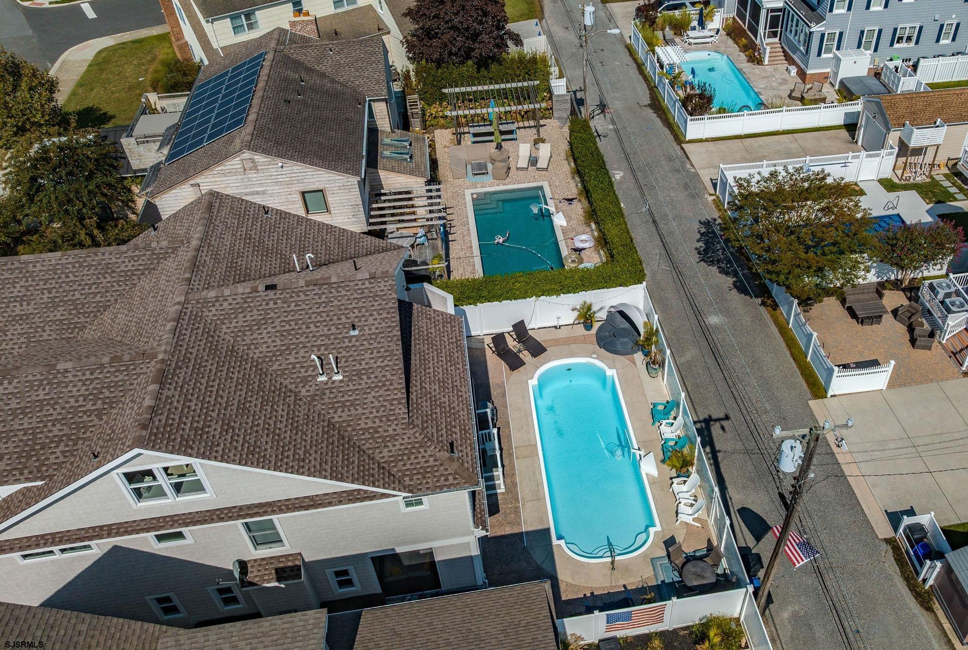 Ocean City, New Jersey 08226, United States, 6 Bedrooms Bedrooms, ,5 BathroomsBathrooms,Residential,Active,239254