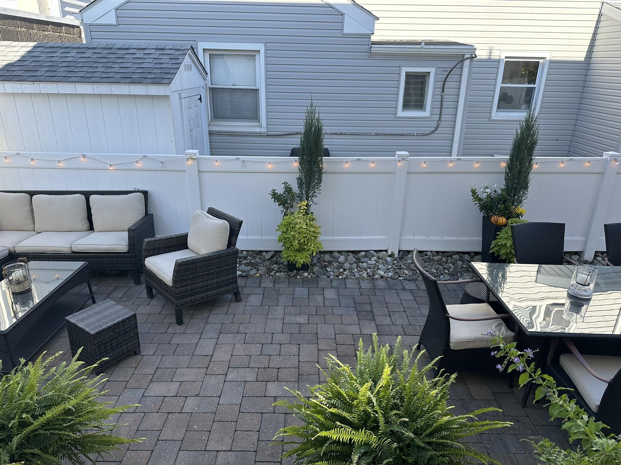 Margate, New Jersey 08402, United States, 4 Bedrooms Bedrooms, ,3 BathroomsBathrooms,Residential,Active,323