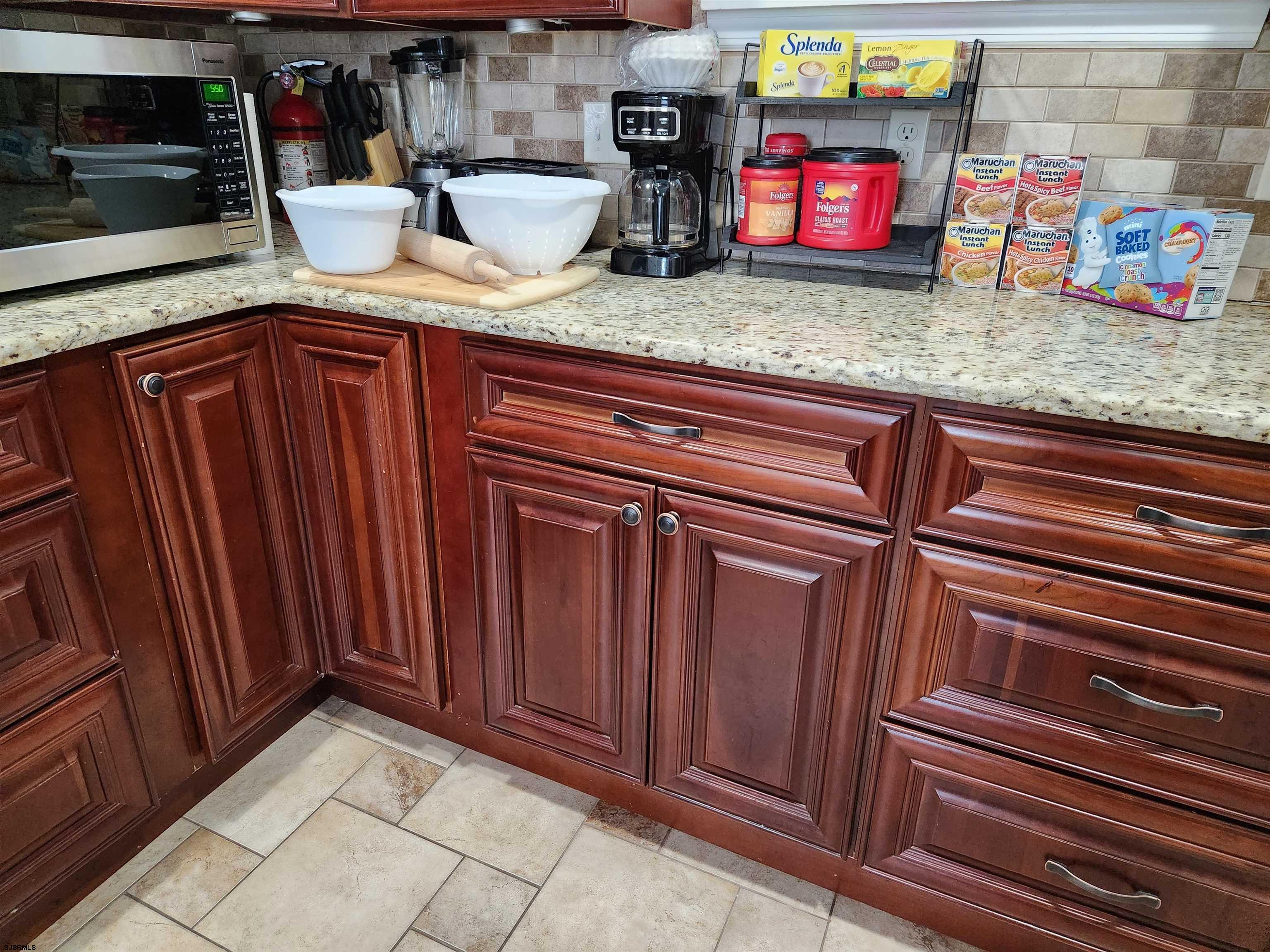 Atlantic City, New Jersey 08401, United States, 3 Bedrooms Bedrooms, ,2 BathroomsBathrooms,Residential,Active,16401