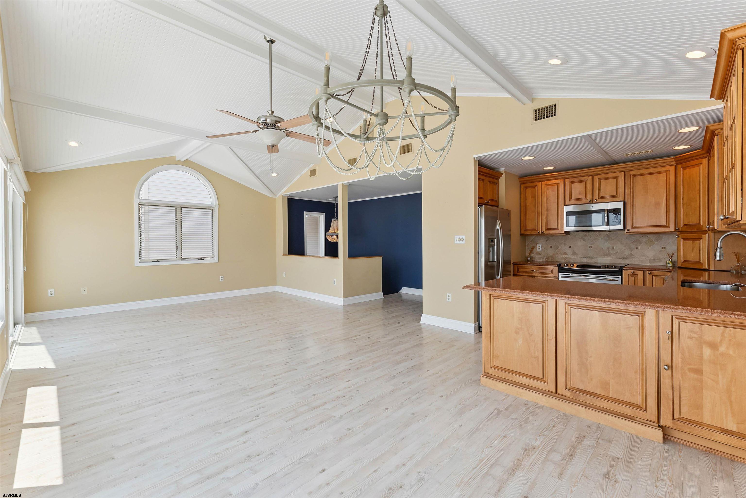 Ocean City, New Jersey 08226, United States, 8 Bedrooms Bedrooms, ,4 BathroomsBathrooms,Residential,Active,164243