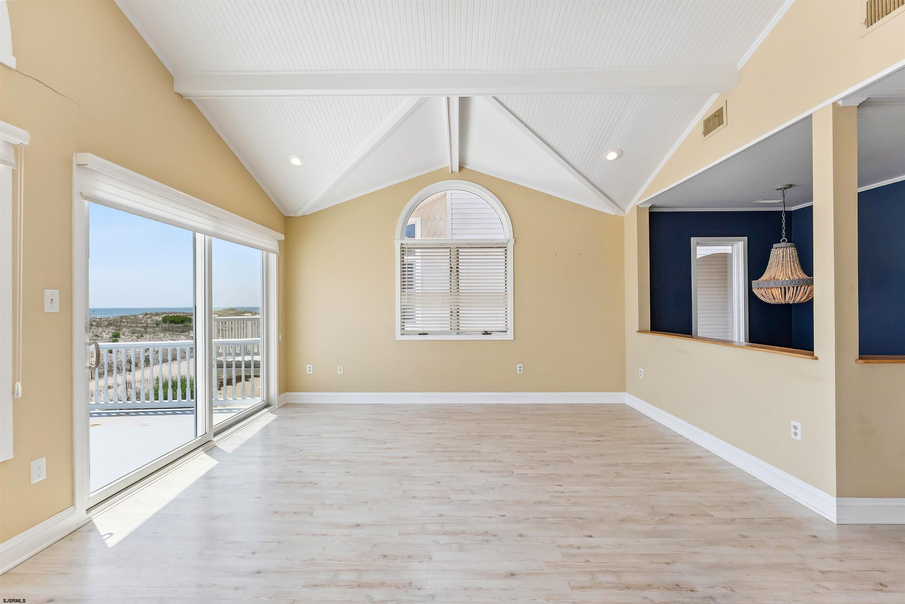 Ocean City, New Jersey 08226, United States, 8 Bedrooms Bedrooms, ,4 BathroomsBathrooms,Residential,Active,164243