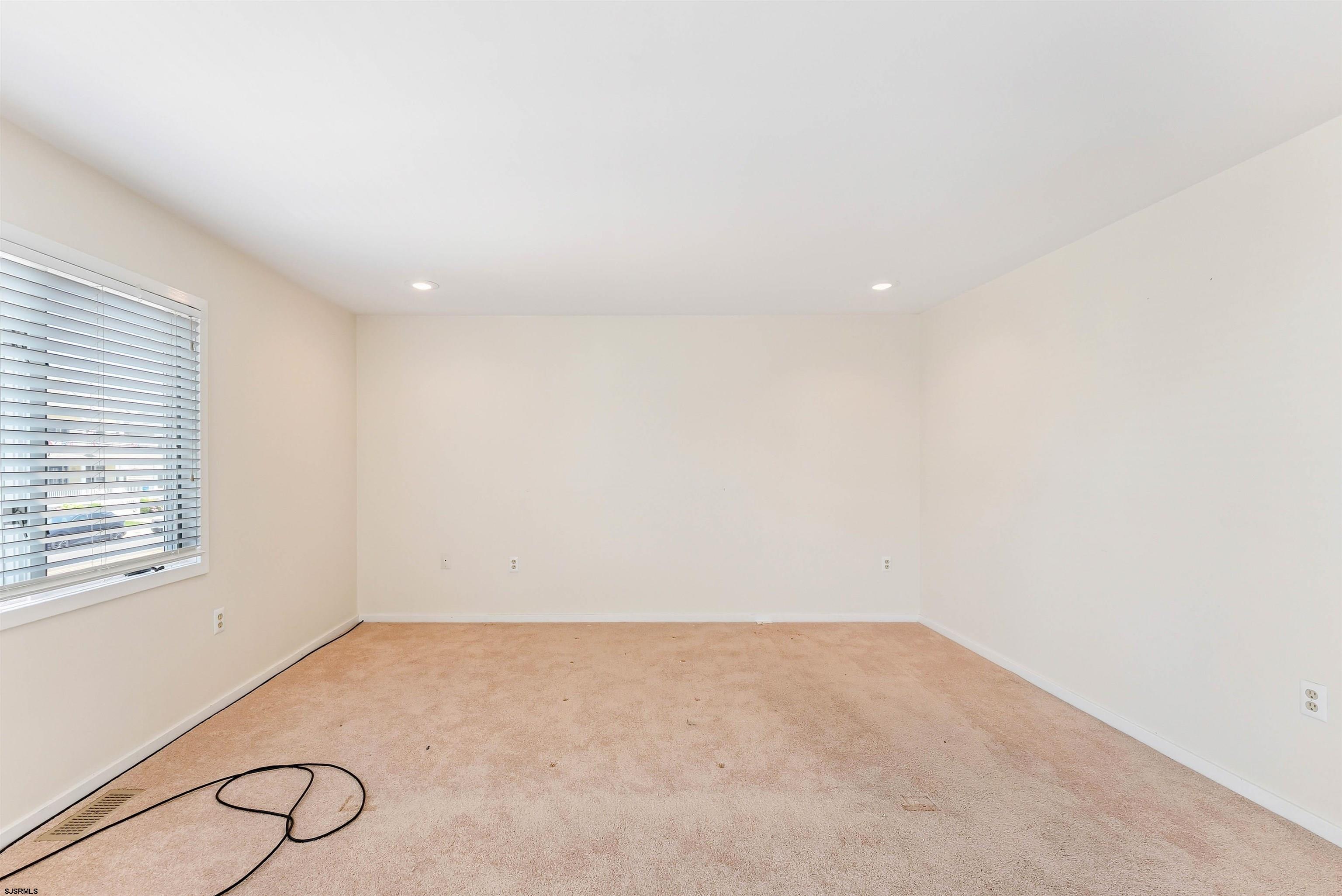 Ocean City, New Jersey 08226, United States, 8 Bedrooms Bedrooms, ,4 BathroomsBathrooms,Residential,Active,164243