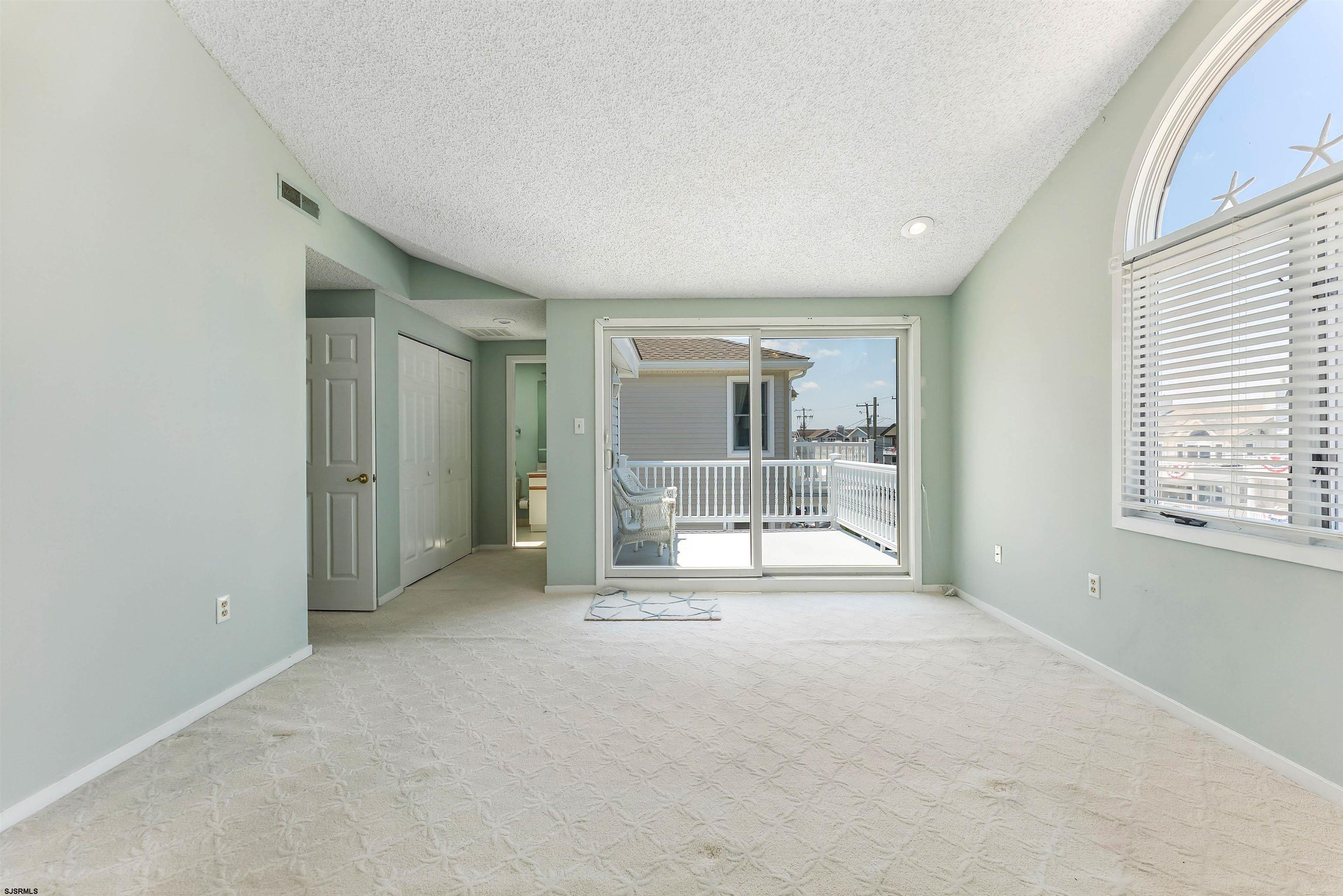 Ocean City, New Jersey 08226, United States, 8 Bedrooms Bedrooms, ,4 BathroomsBathrooms,Residential,Active,164243