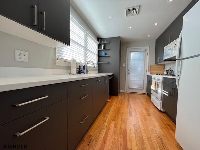 Margate, New Jersey 08402, United States, 2 Bedrooms Bedrooms, ,1 BathroomBathrooms,Residential,Active,196293