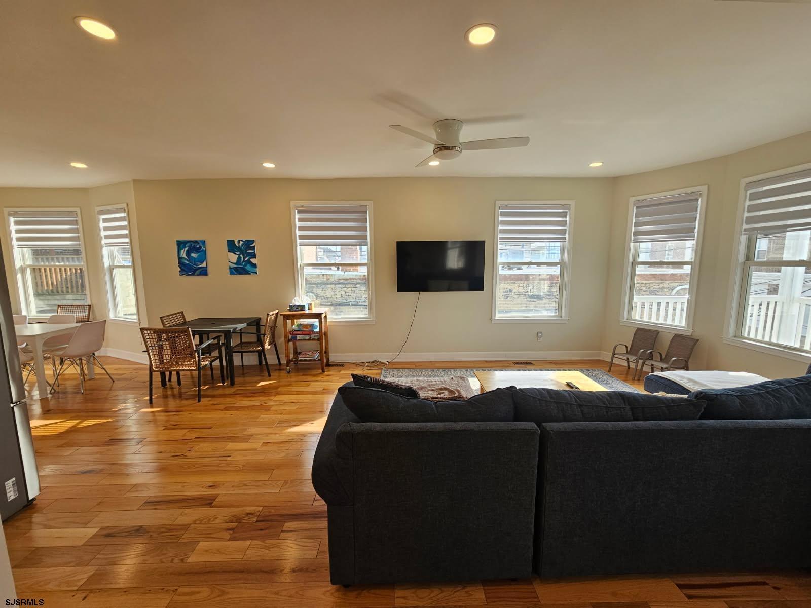 Ventnor, New Jersey 08406, United States, 6 Bedrooms Bedrooms, ,5 BathroomsBathrooms,Residential,Active,248108