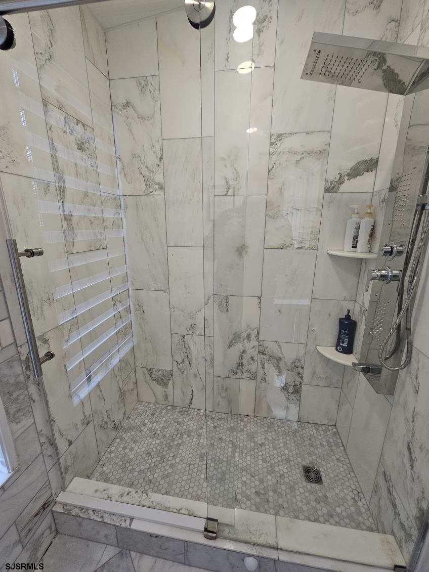 Ventnor, New Jersey 08406, United States, 6 Bedrooms Bedrooms, ,5 BathroomsBathrooms,Residential,Active,248108