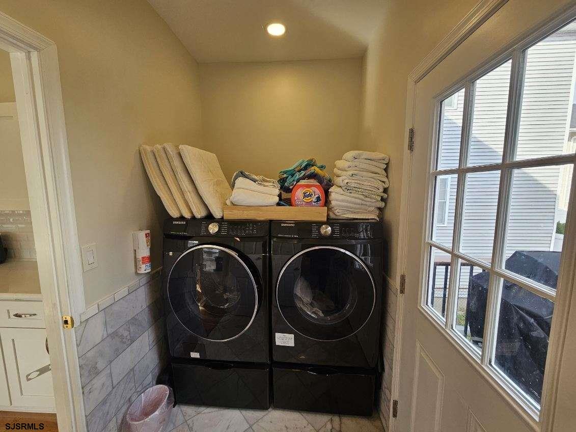 Ventnor, New Jersey 08406, United States, 6 Bedrooms Bedrooms, ,5 BathroomsBathrooms,Residential,Active,248108