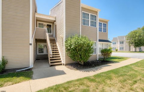Photo of 131 Driftwood Ct #25, Galloway Township, NJ 08205 (MLS # 609136)
