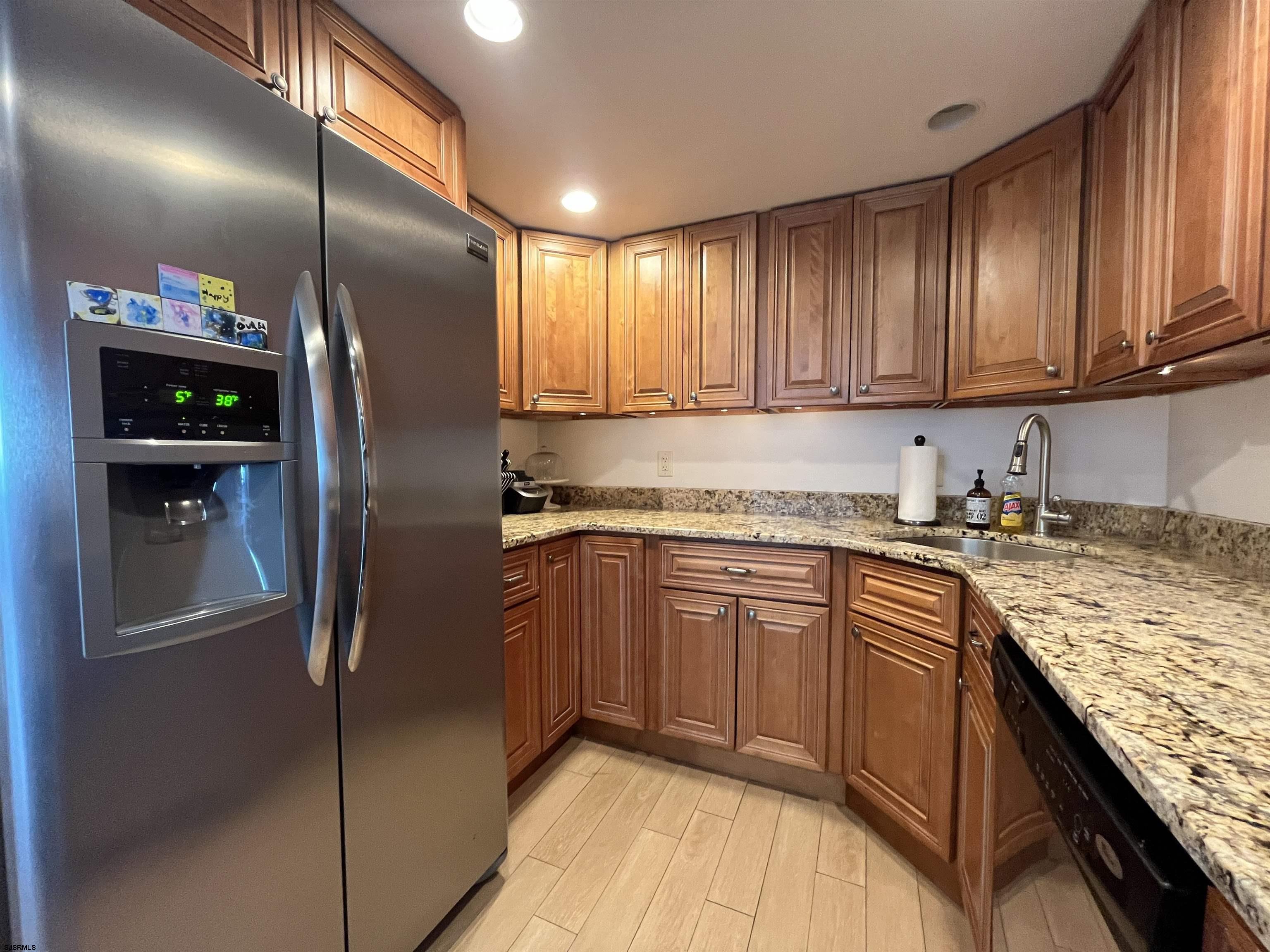 Ventnor, New Jersey 08406, United States, 3 Bedrooms Bedrooms, ,2 BathroomsBathrooms,Residential,Active,203577