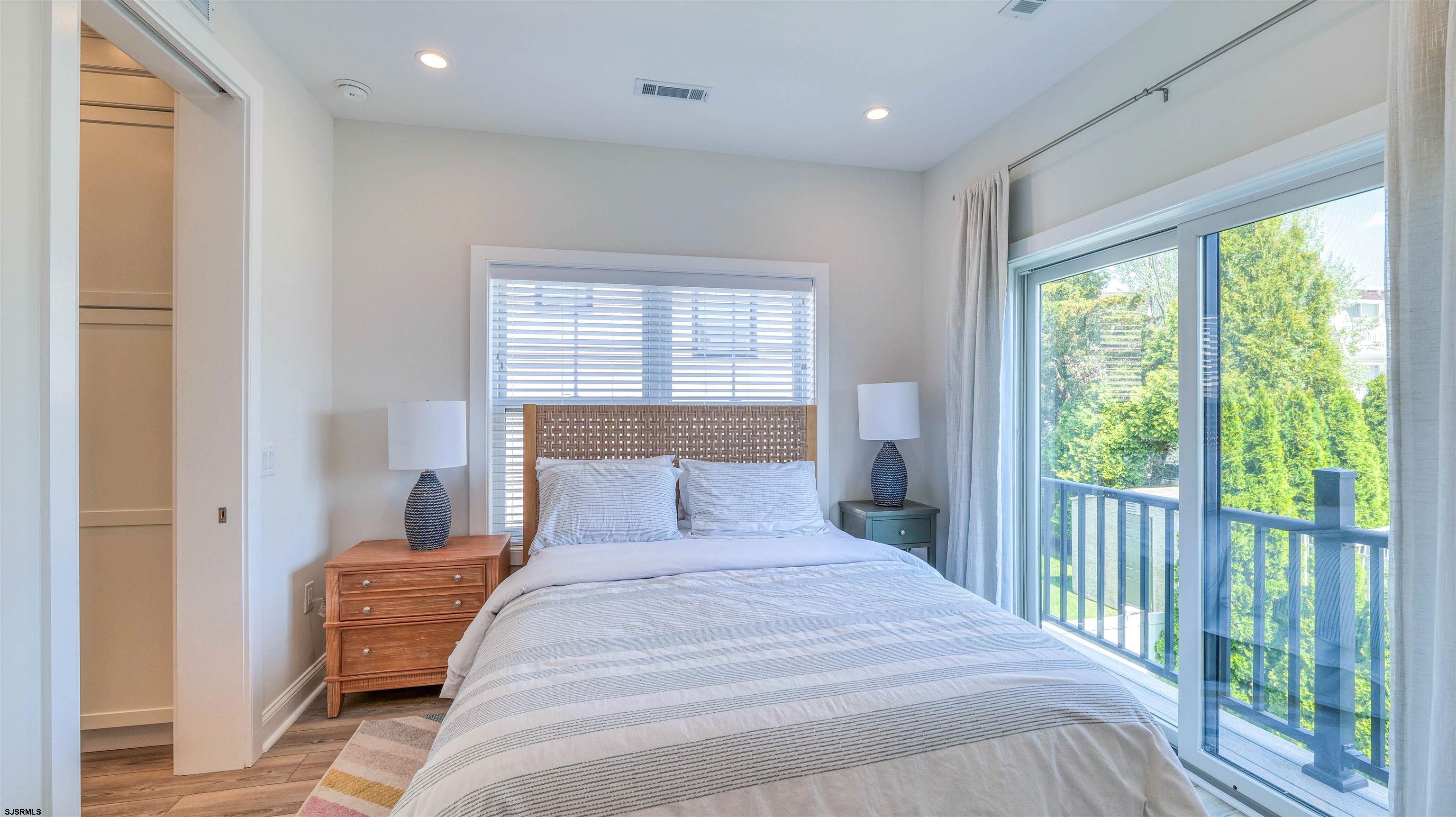 Margate, New Jersey 08402, United States, 4 Bedrooms Bedrooms, ,4 BathroomsBathrooms,Residential,Active,121632