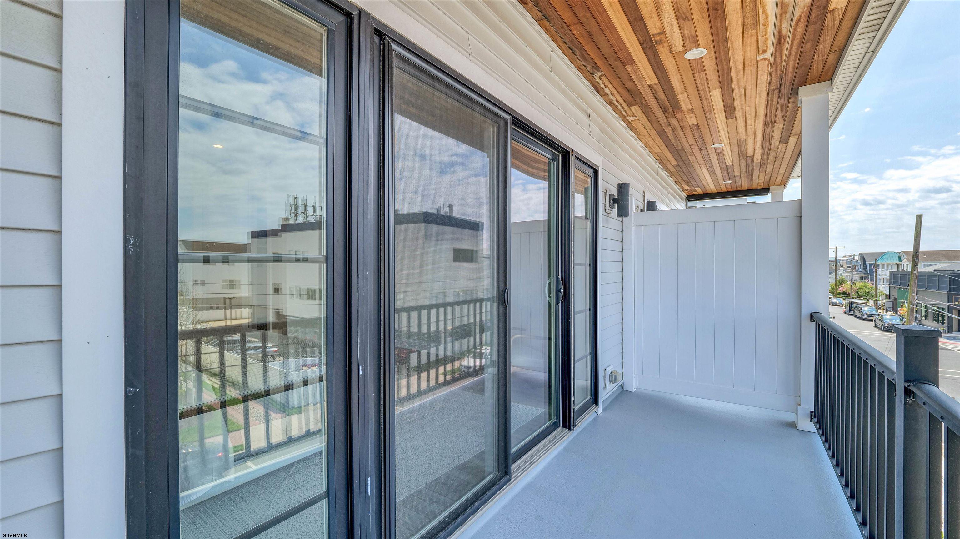 Margate, New Jersey 08402, United States, 4 Bedrooms Bedrooms, ,4 BathroomsBathrooms,Residential,Active,121632